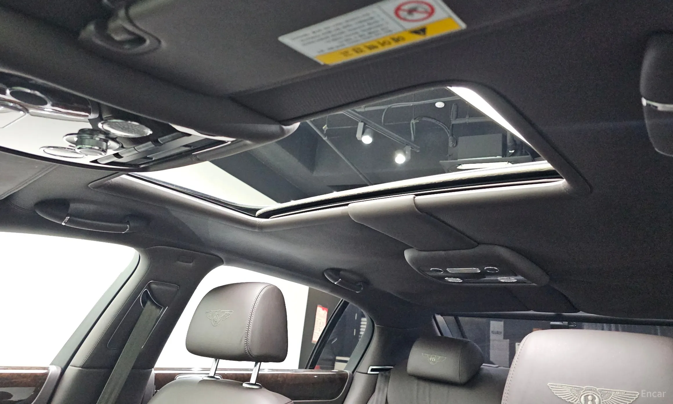 Bentley Flying Spur Gen 1 превью 17