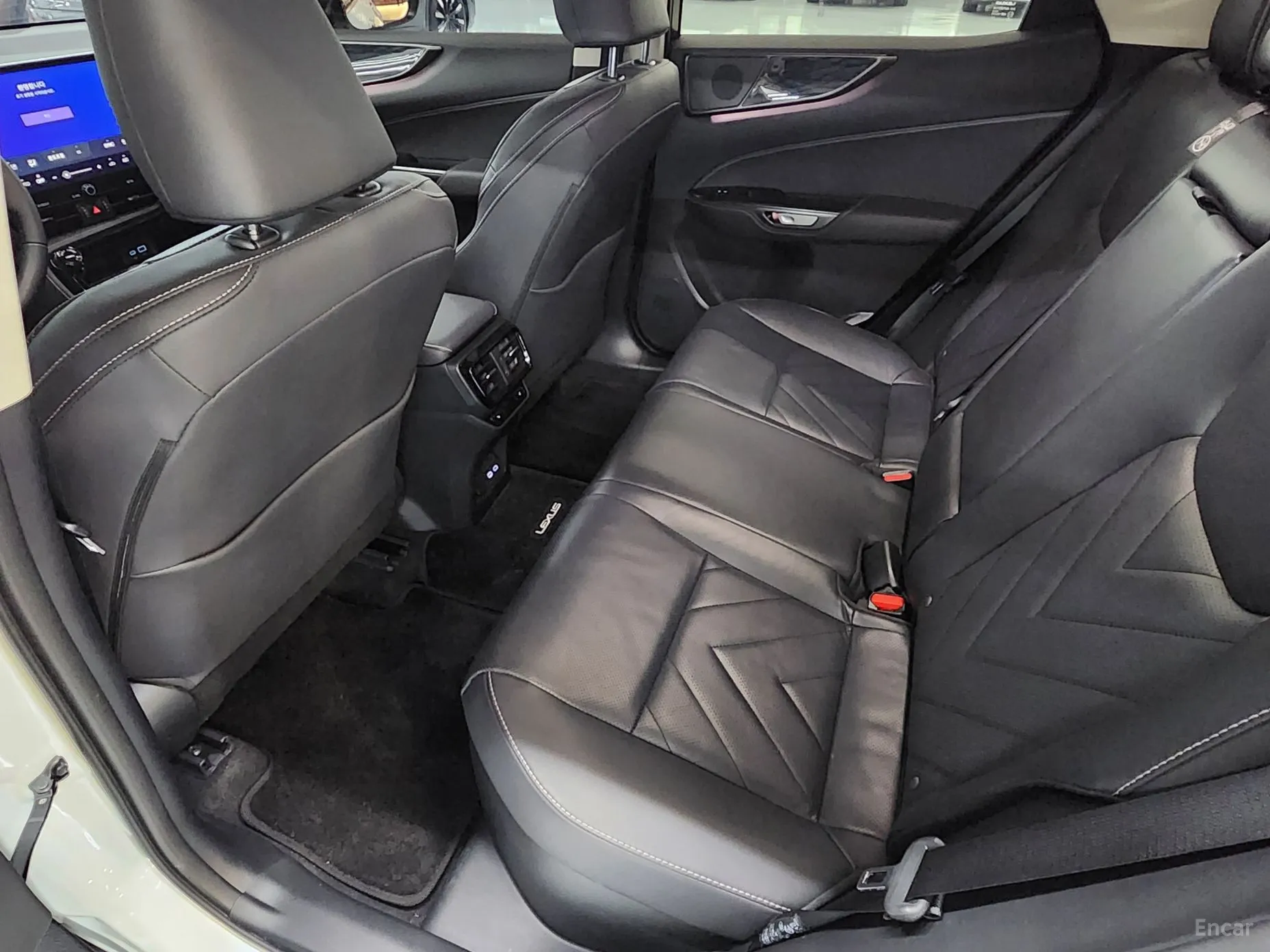 Lexus NX350h Gen 2 превью 11