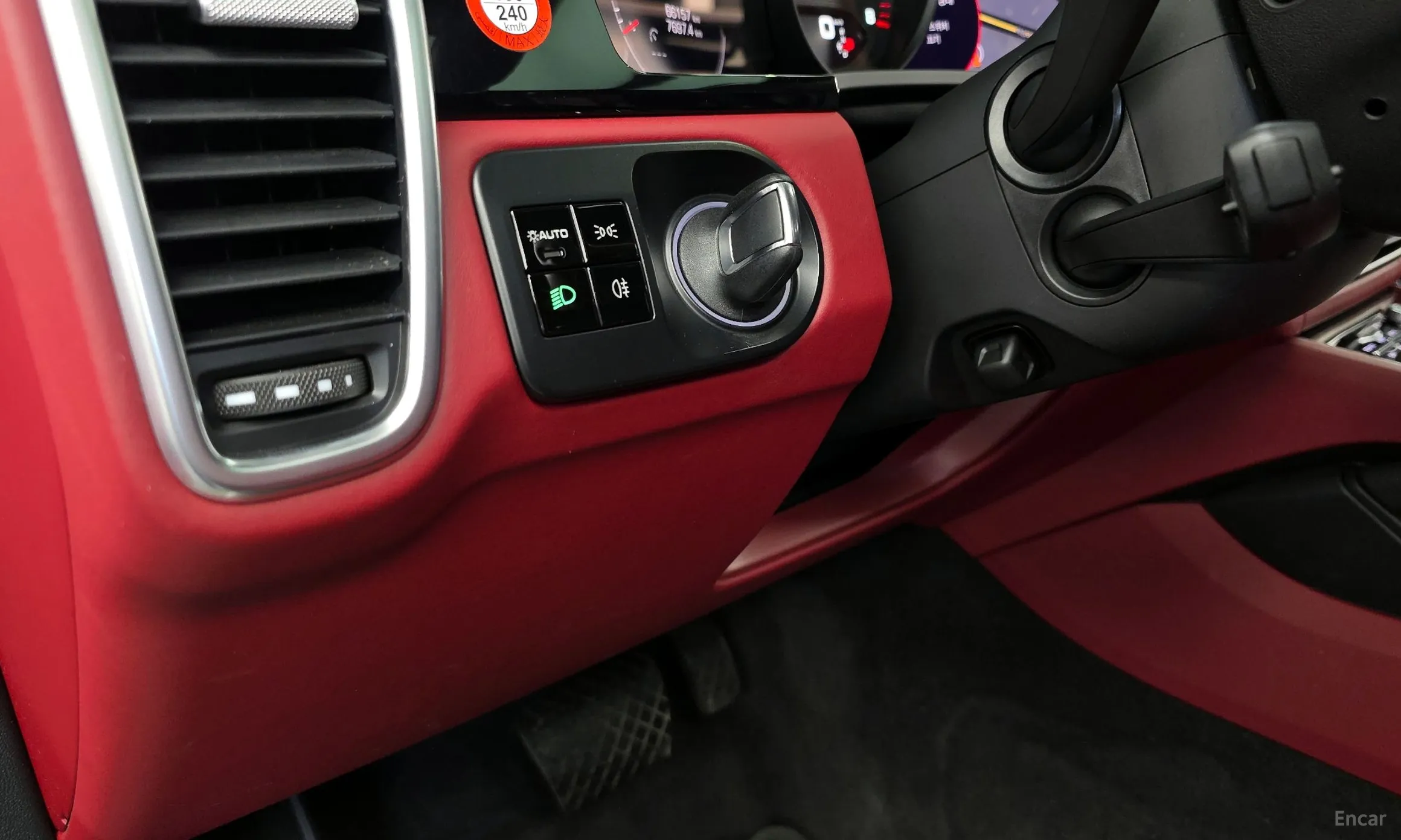 Porsche Cayenne (PO536) превью 18