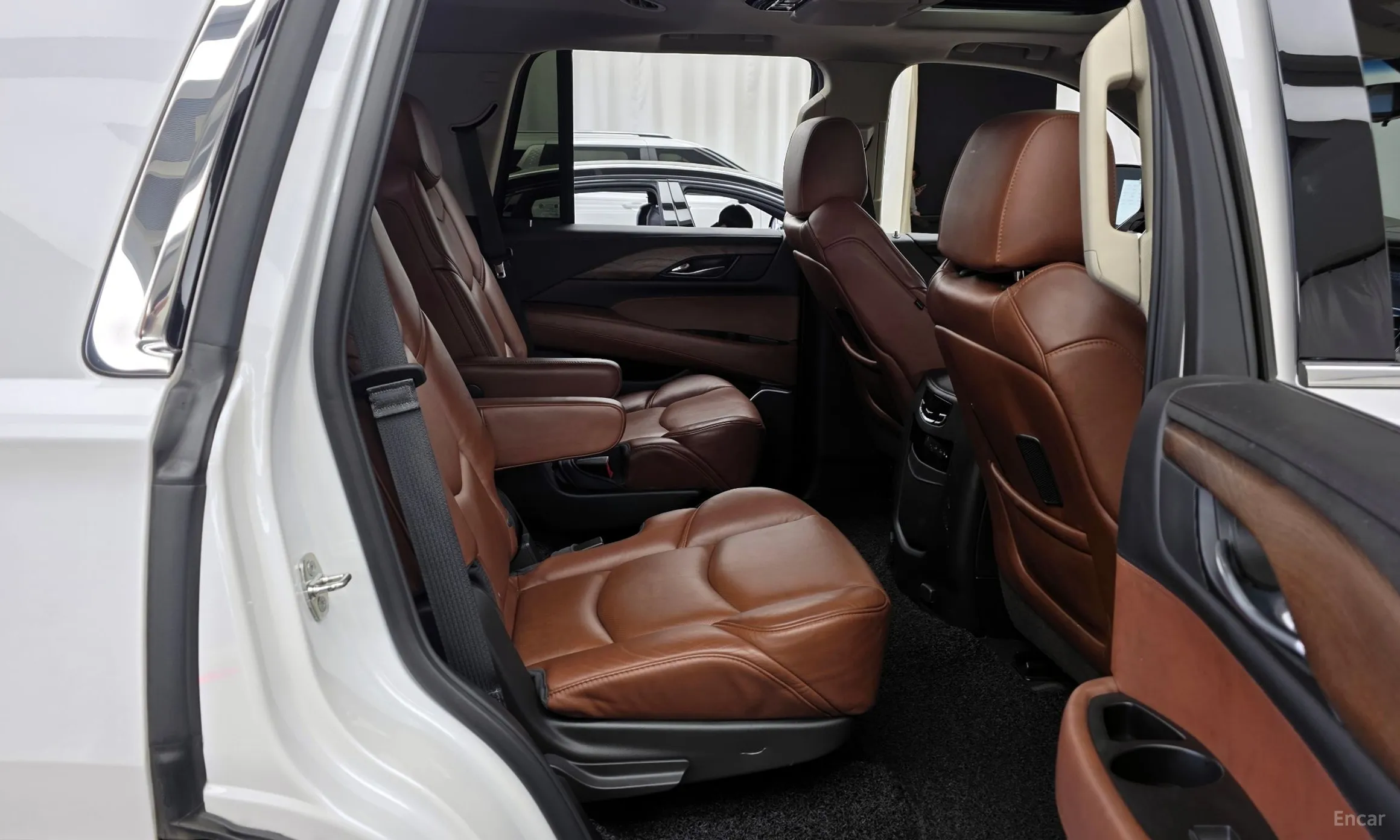 Cadillac Escalade превью 12