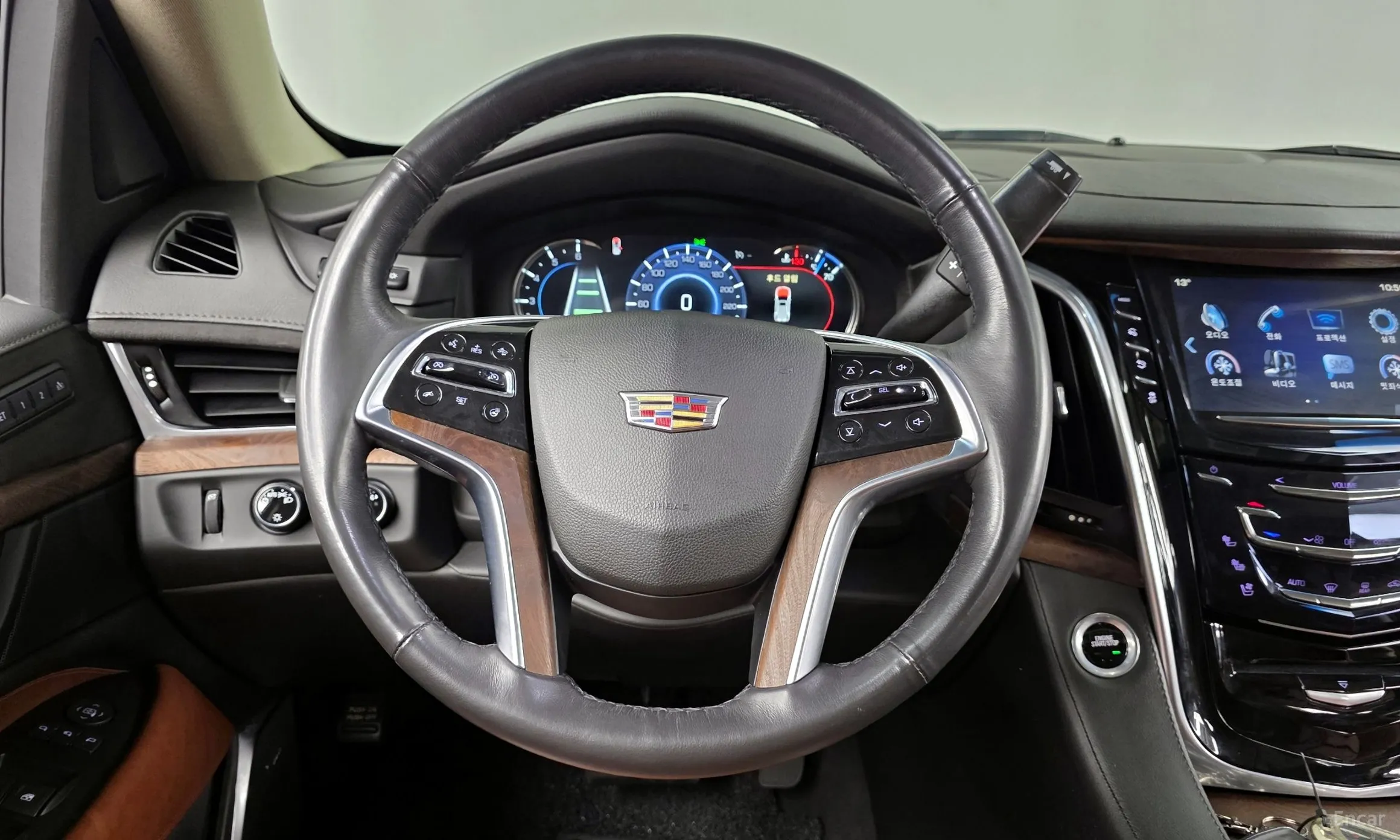 Cadillac Escalade превью 13