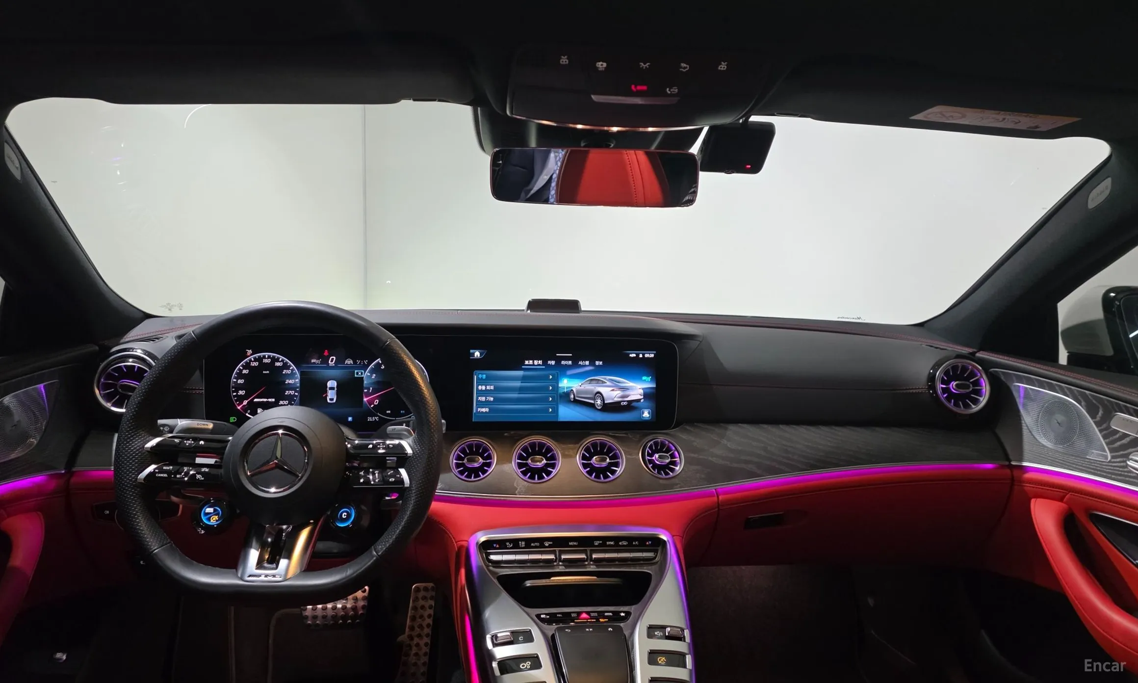 Mercedes Benz AMG GT превью 17