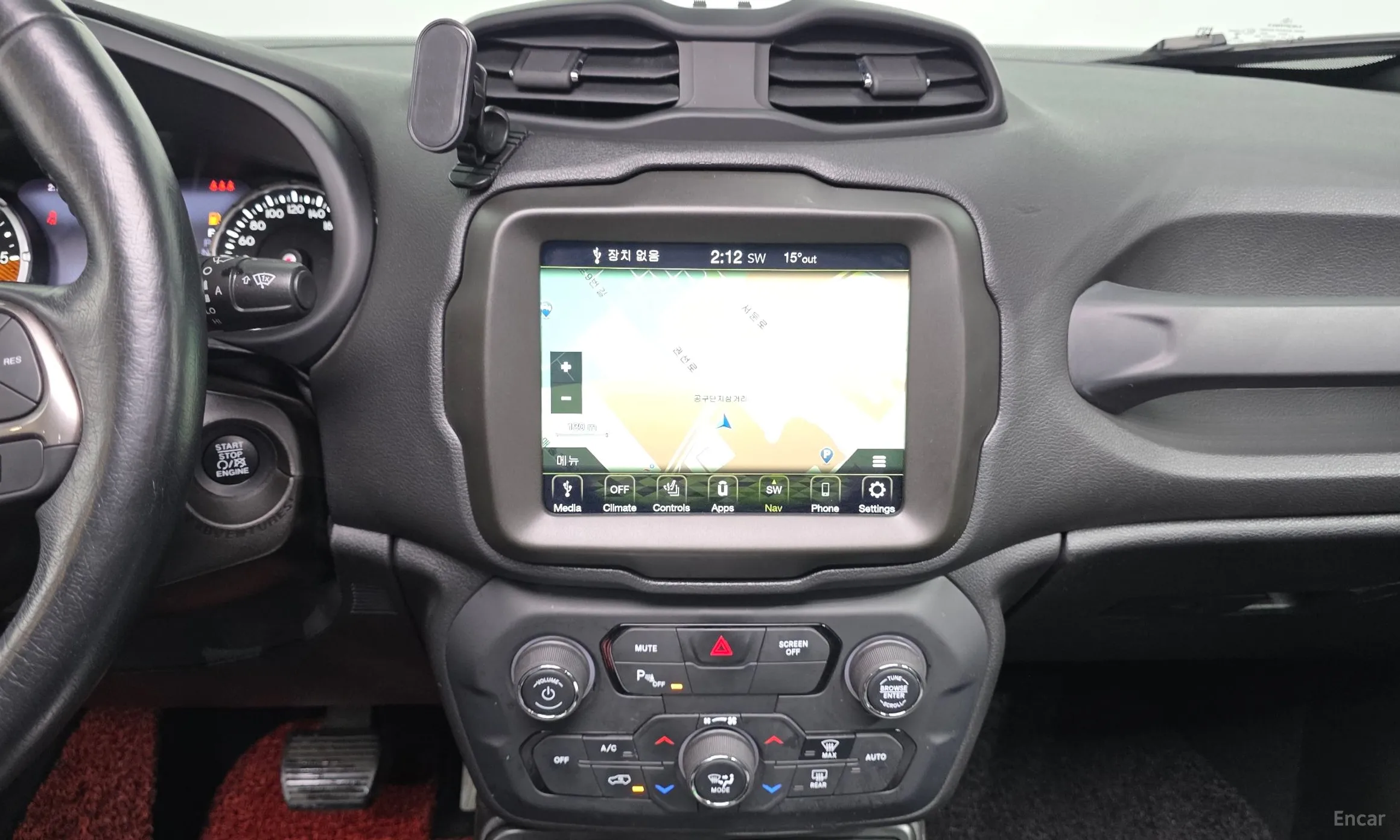 Jeep Renegade превью 14