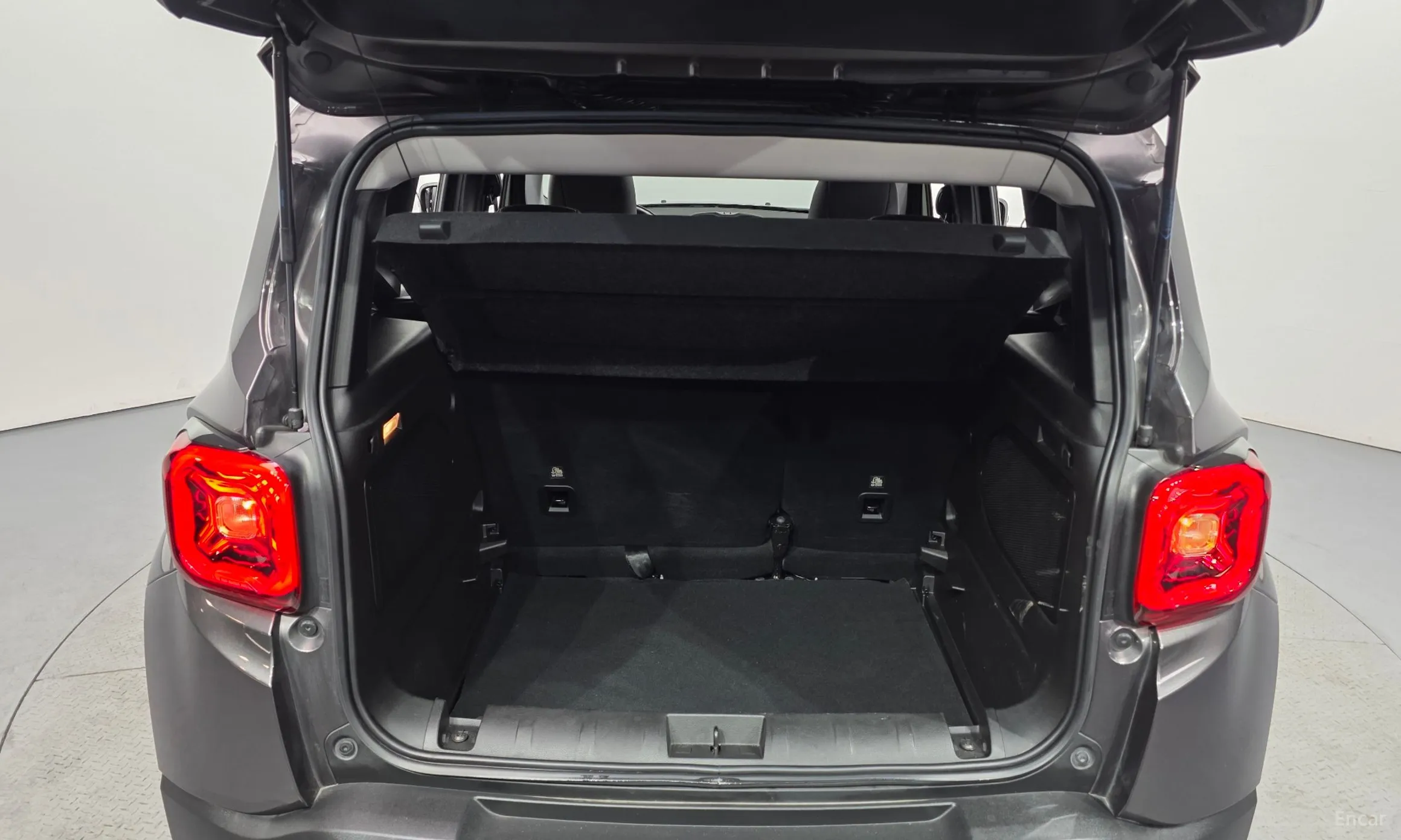 Jeep Renegade превью 20