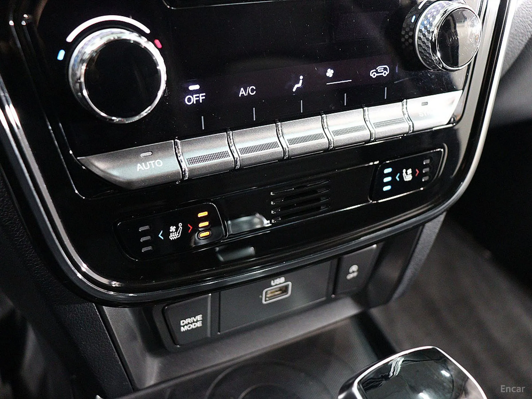 KG Mobility (SsangYong) Berry New Tivoli превью 10