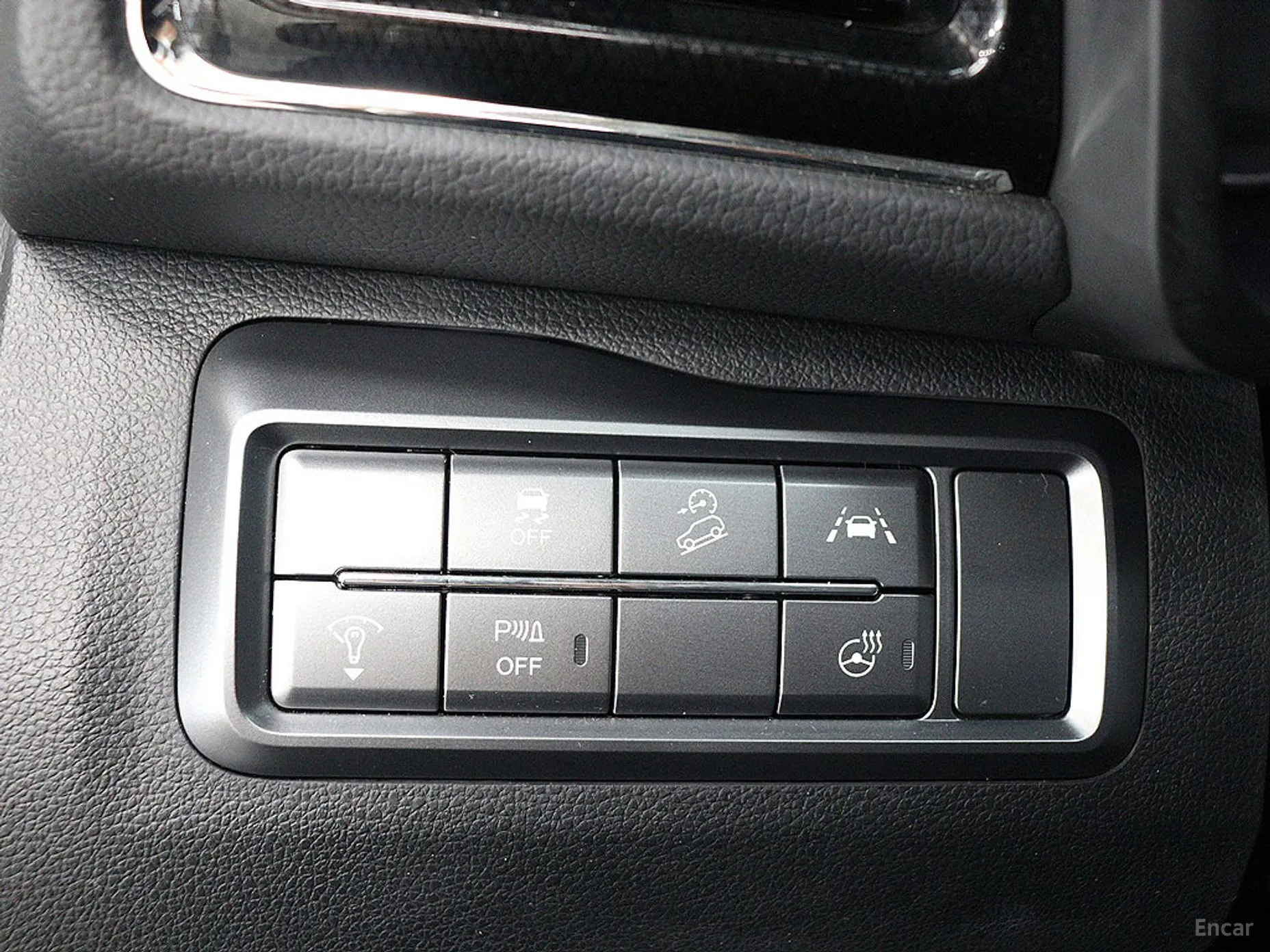 KG Mobility (SsangYong) Berry New Tivoli превью 12