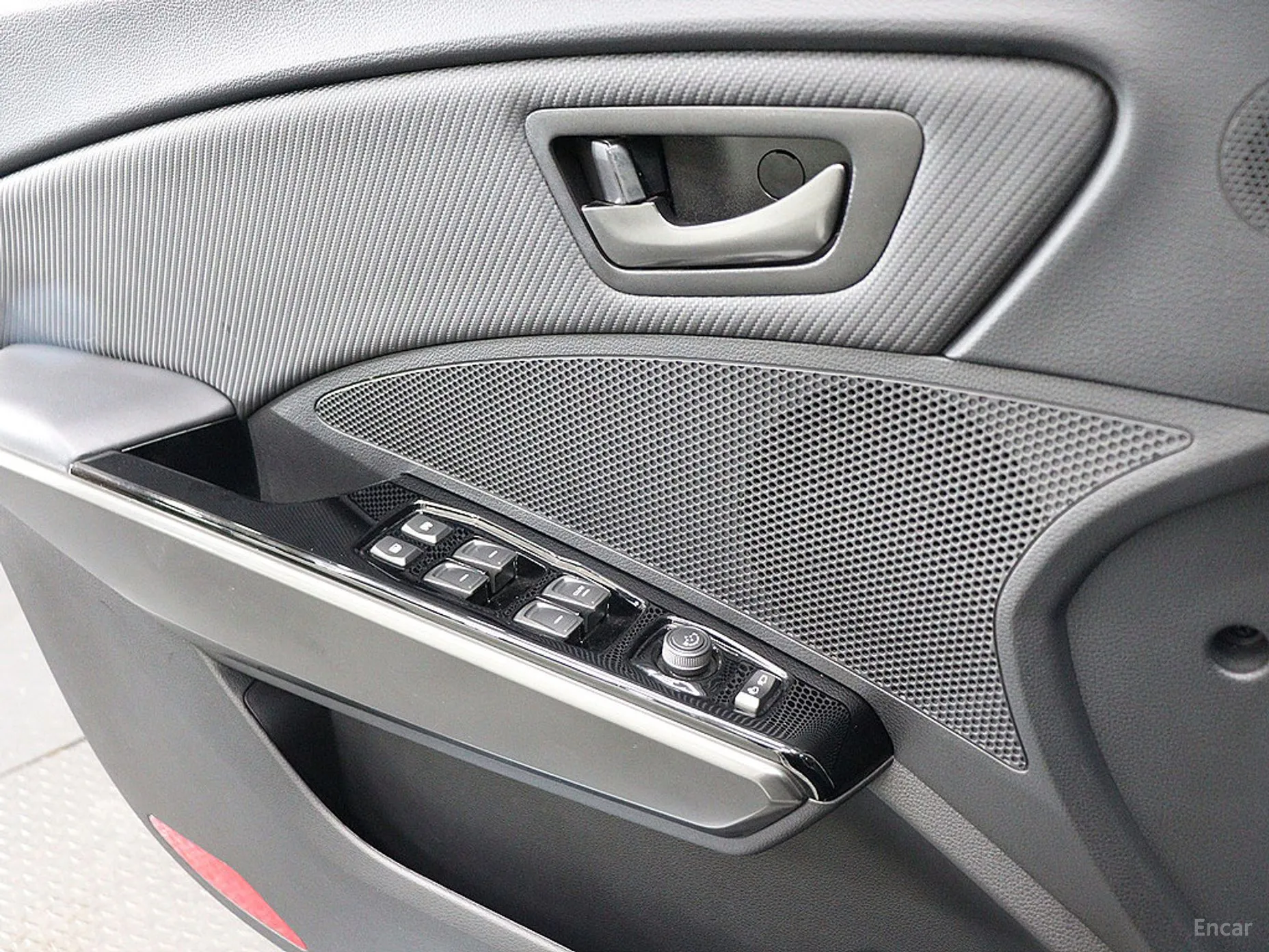 KG Mobility (SsangYong) Berry New Tivoli превью 13