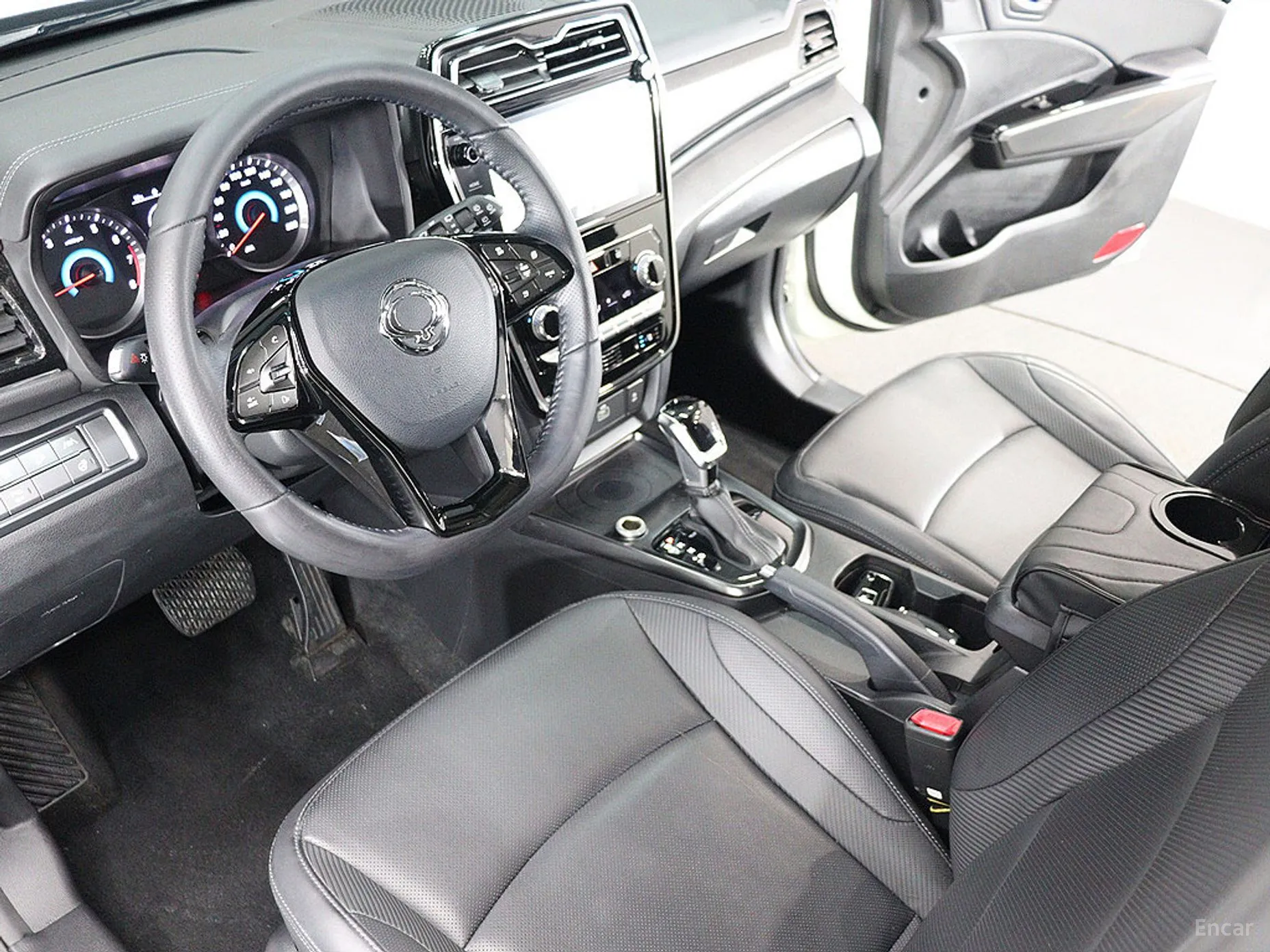 KG Mobility (SsangYong) Berry New Tivoli превью 17