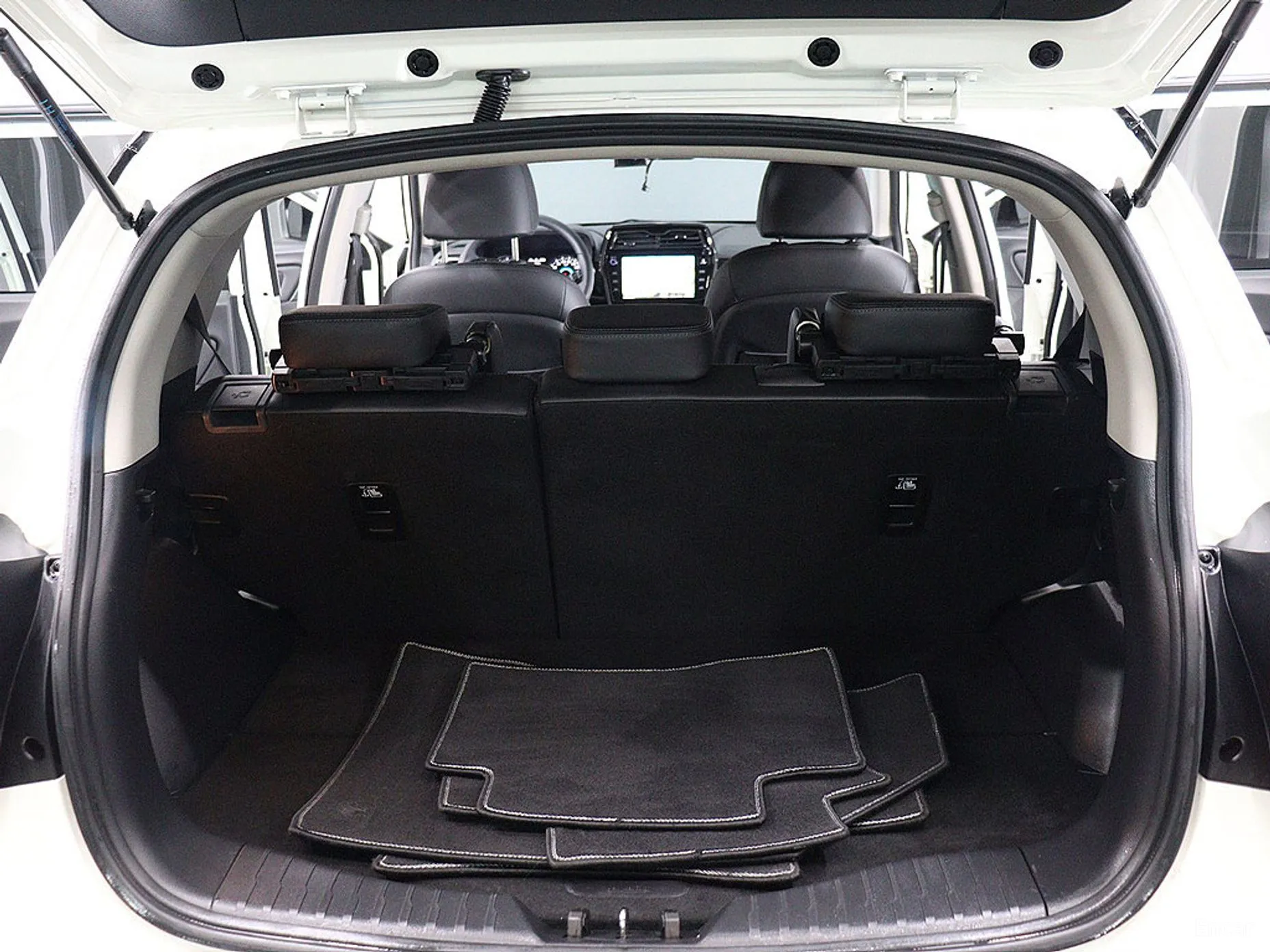 KG Mobility (SsangYong) Berry New Tivoli превью 5