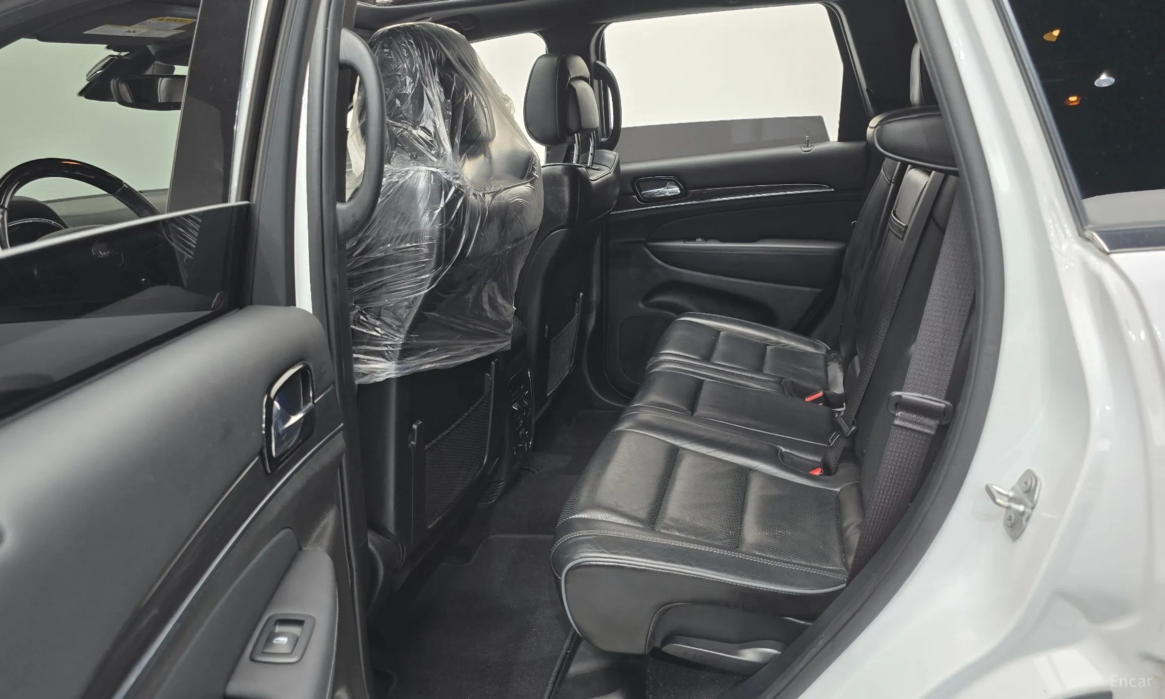 Jeep Grand Cherokee превью 11