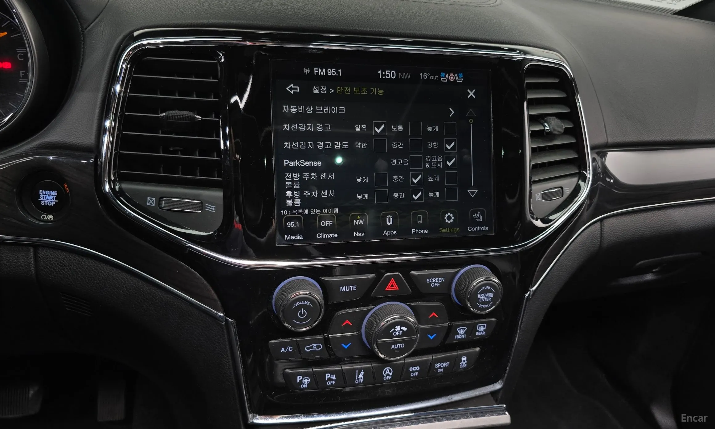 Jeep Grand Cherokee превью 13