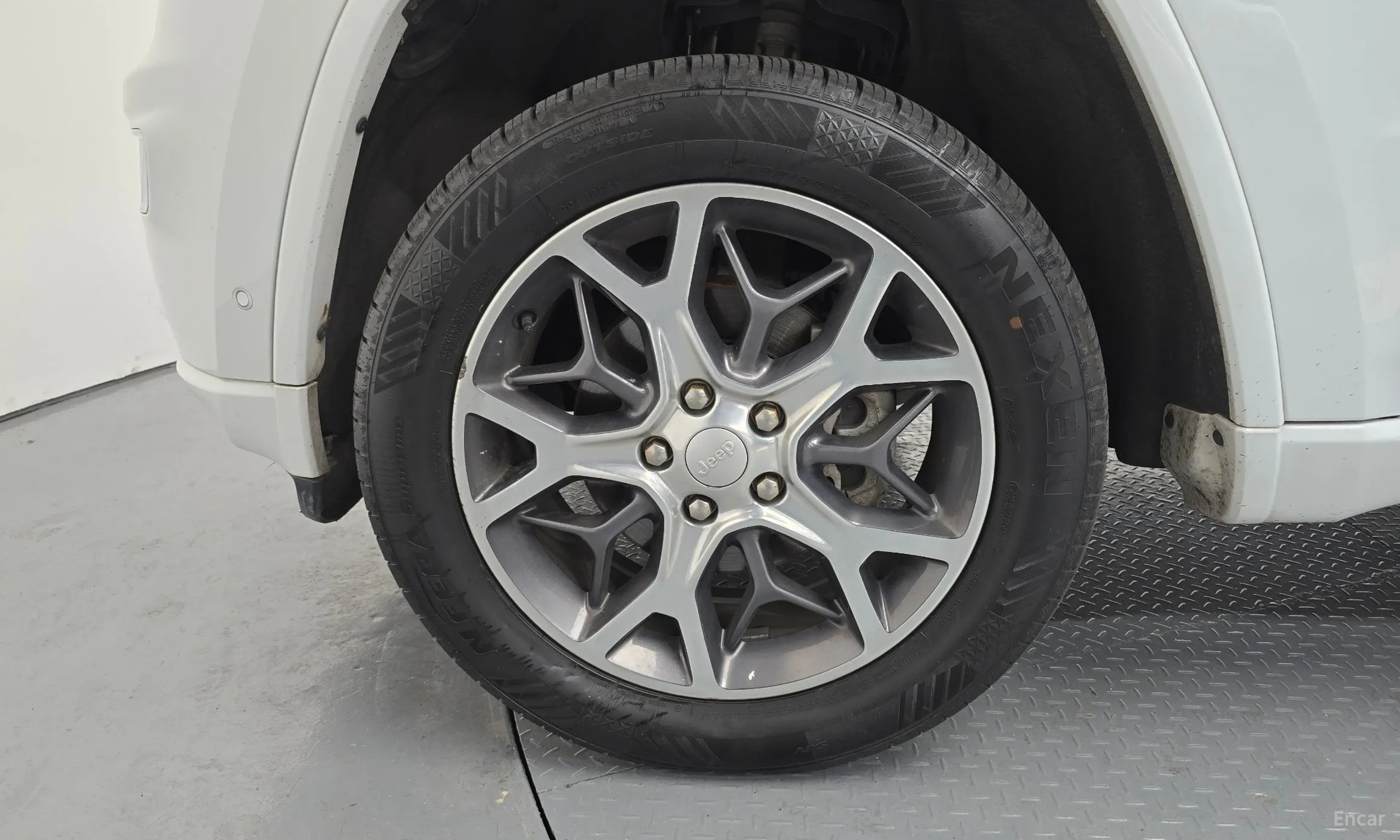 Jeep Grand Cherokee превью 5