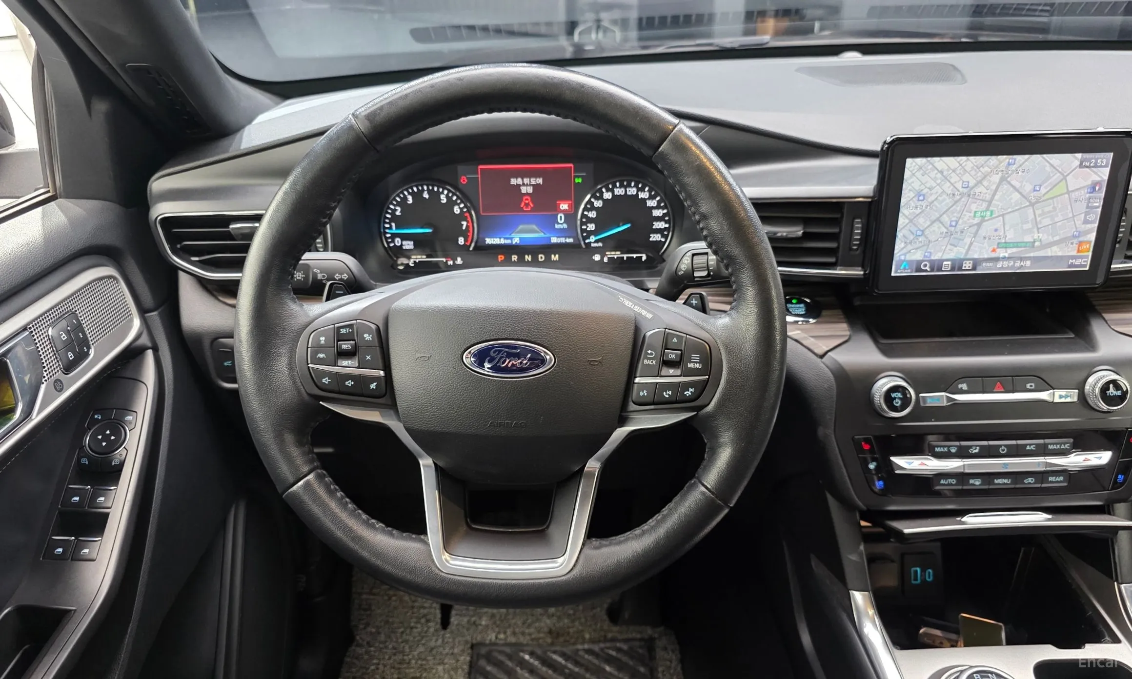 Ford Explorer 6th Generation превью 13