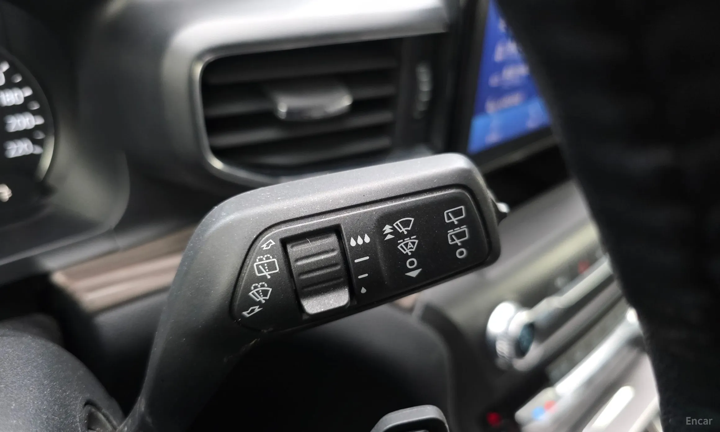 Ford Explorer 6th Generation превью 16