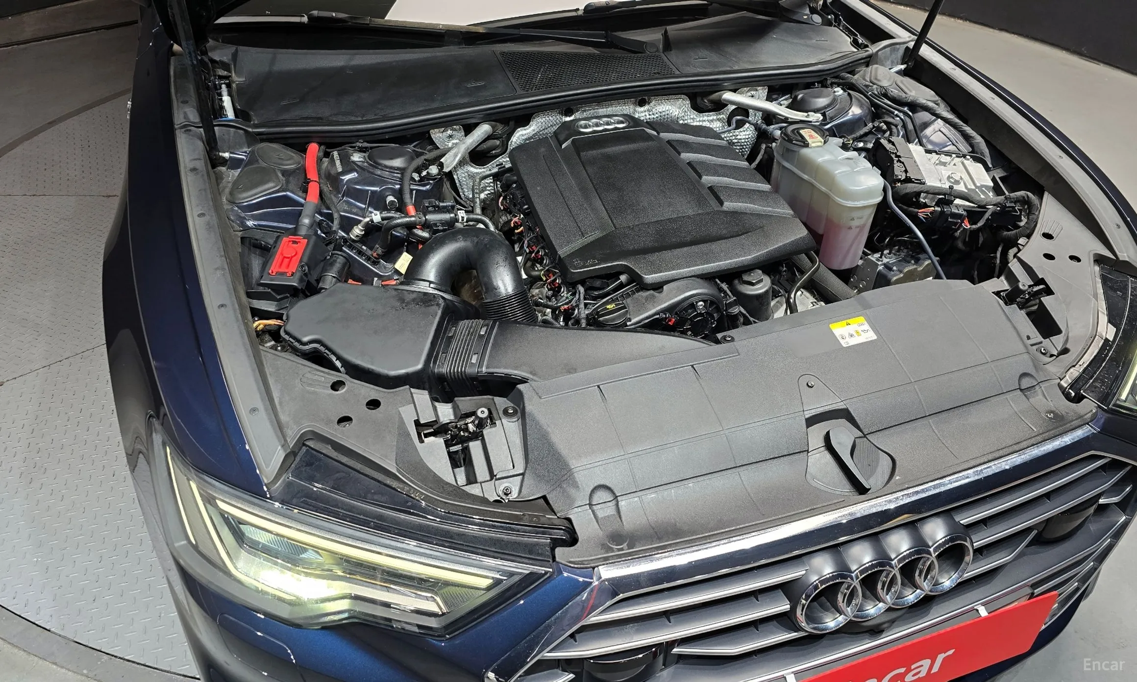 Audi A6 (C8) превью 6