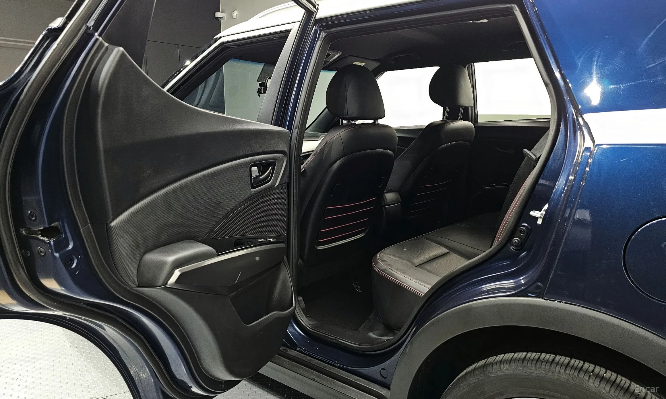 KG Mobility (SsangYong) Berry New Tivoli превью 12