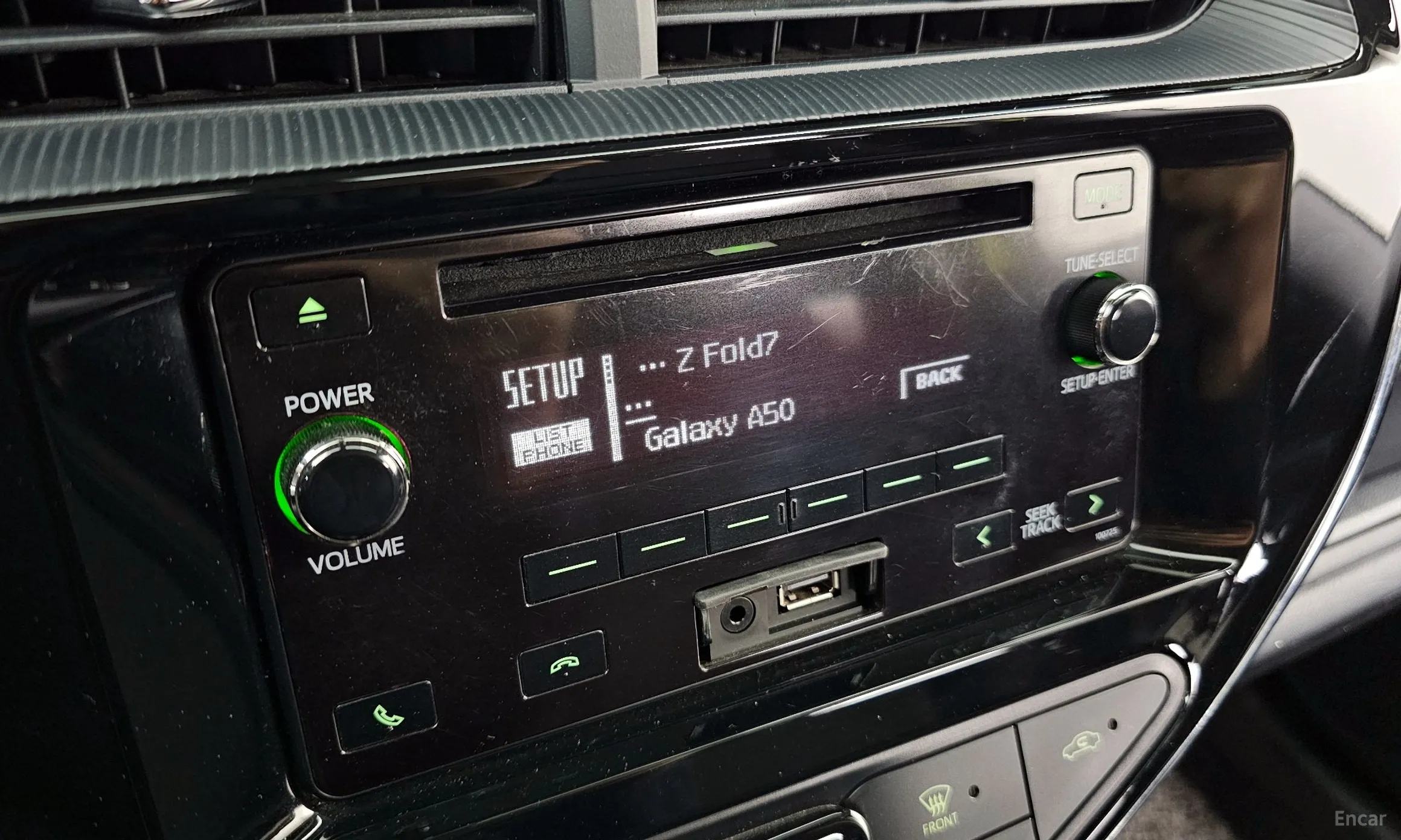 Toyota Prius C превью 14