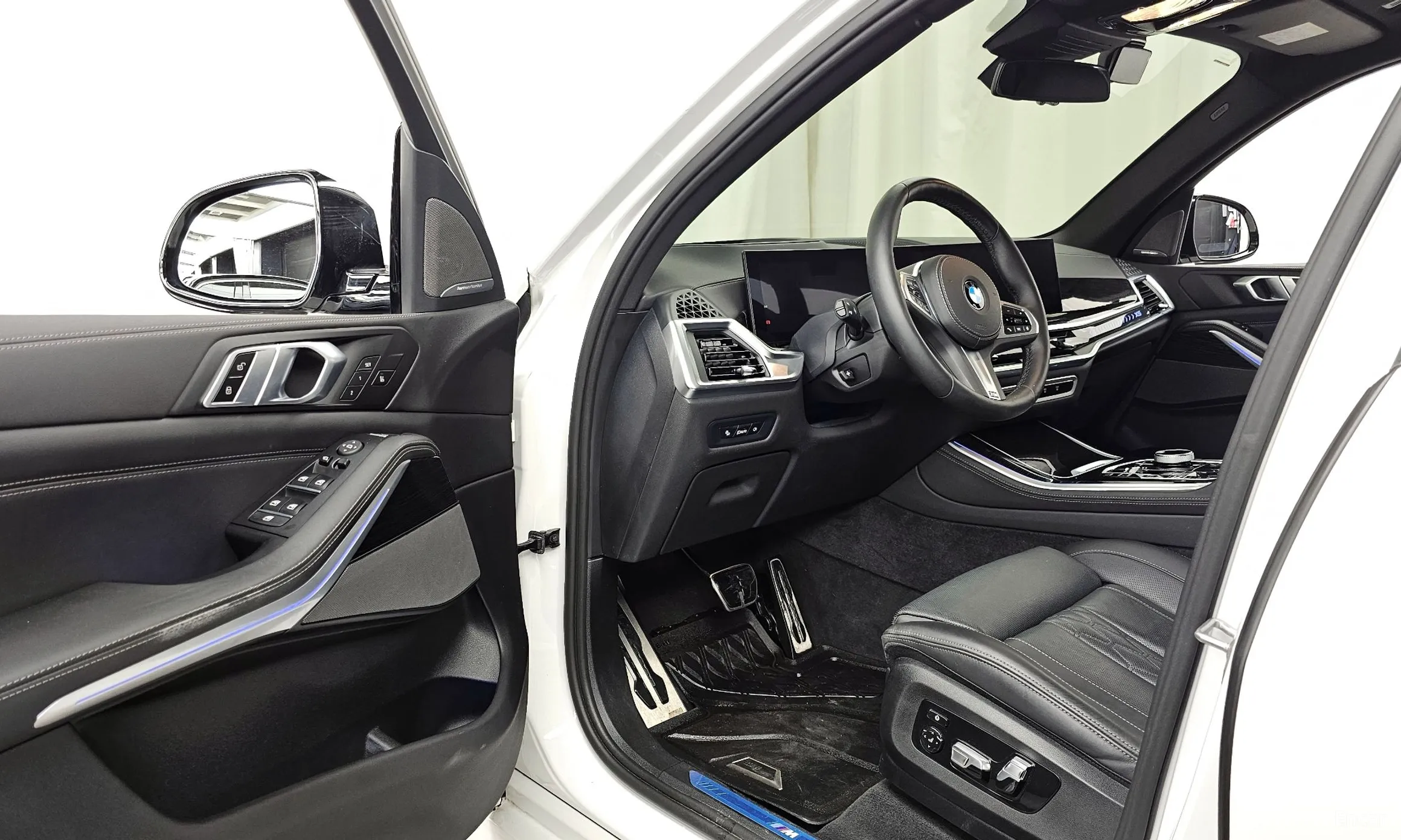 BMW X5 (G05) превью 10