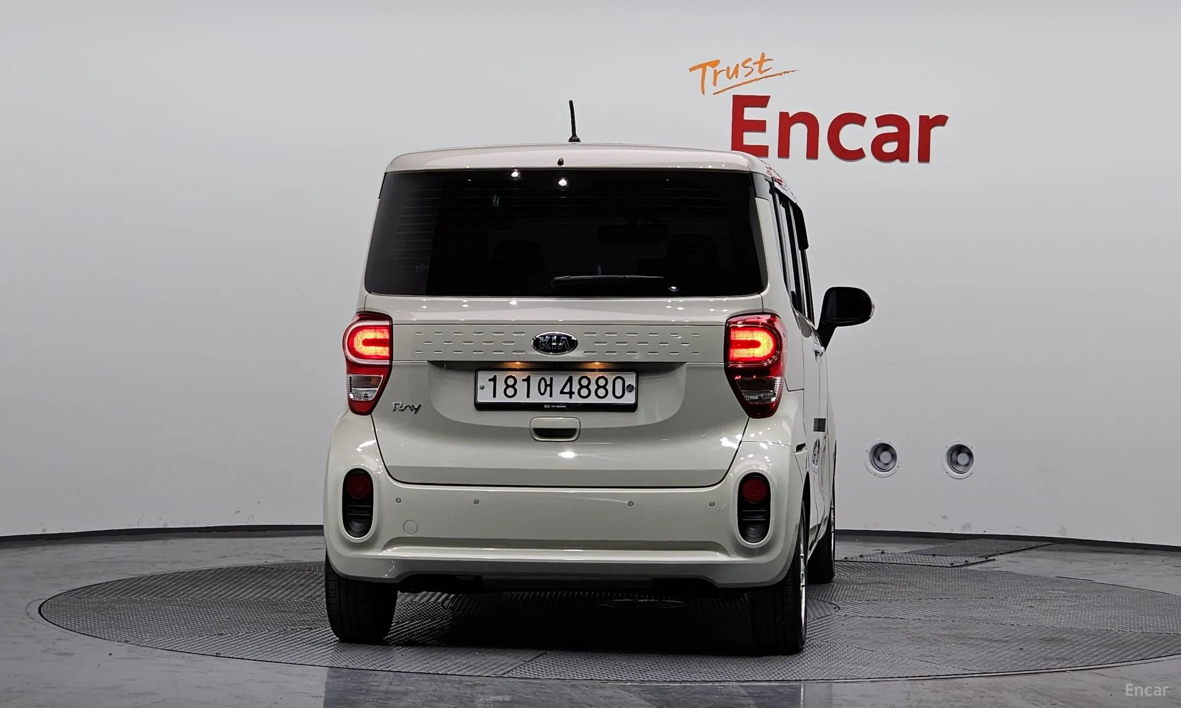 Kia Ray превью 4