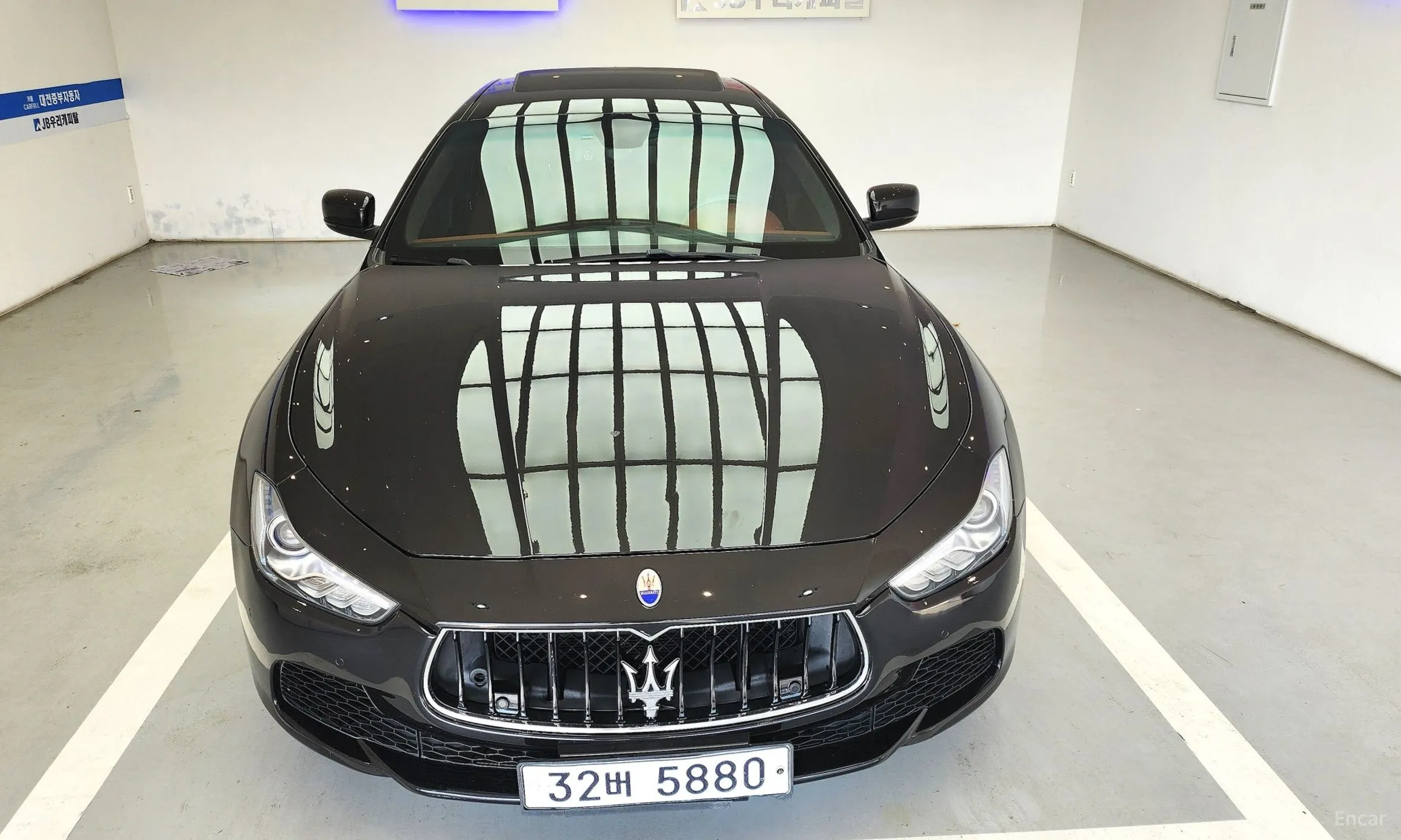 Maserati Ghibli превью 10