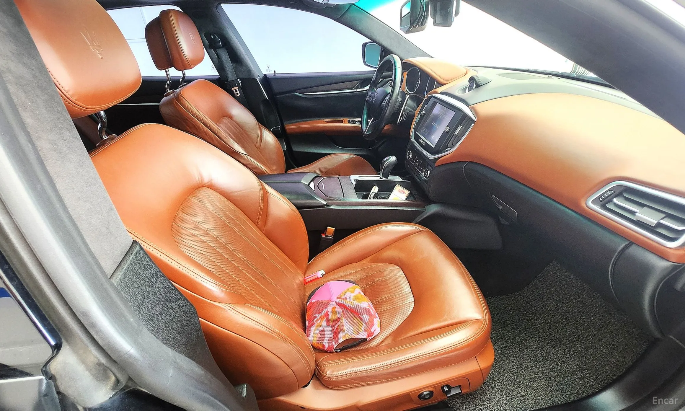 Maserati Ghibli превью 15