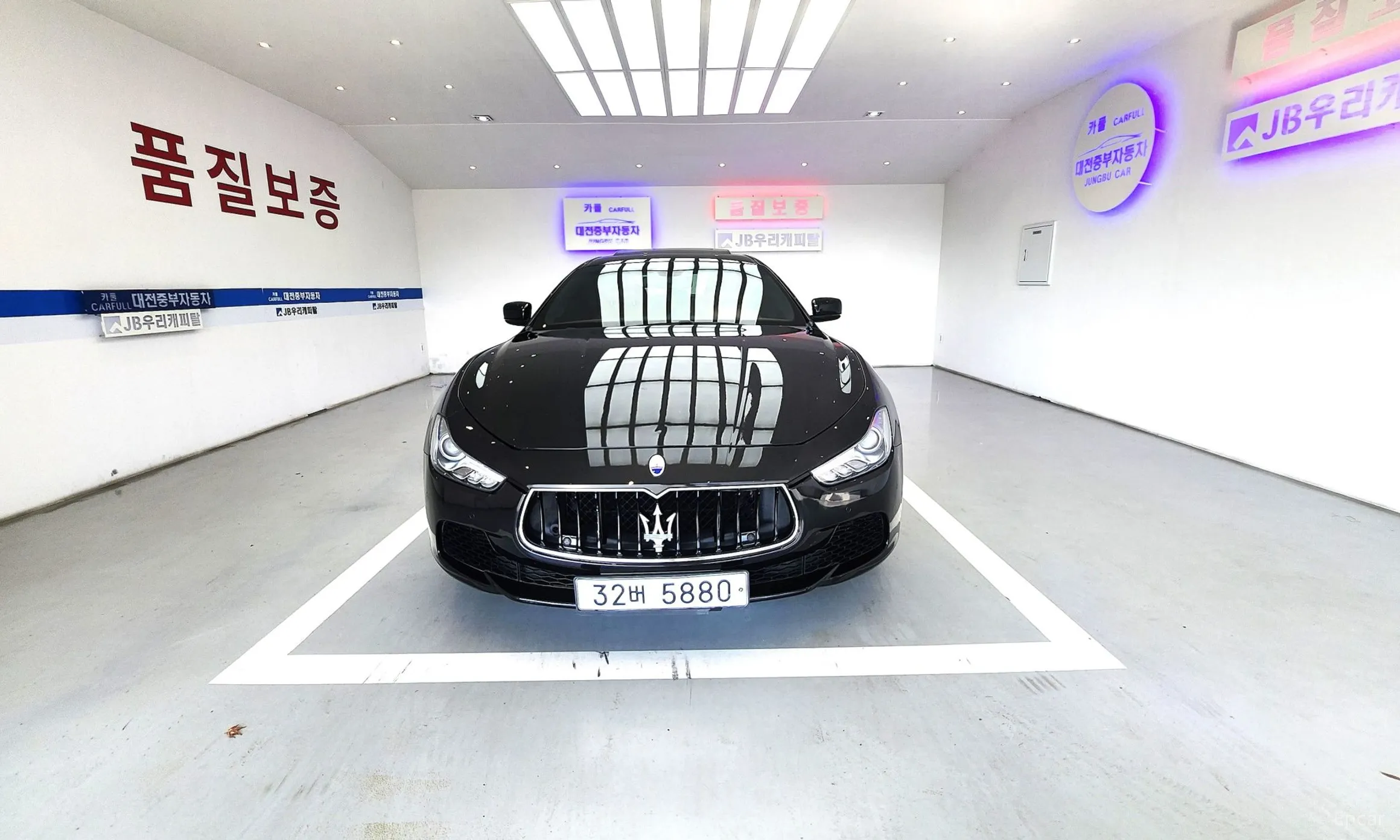 Maserati Ghibli превью 2