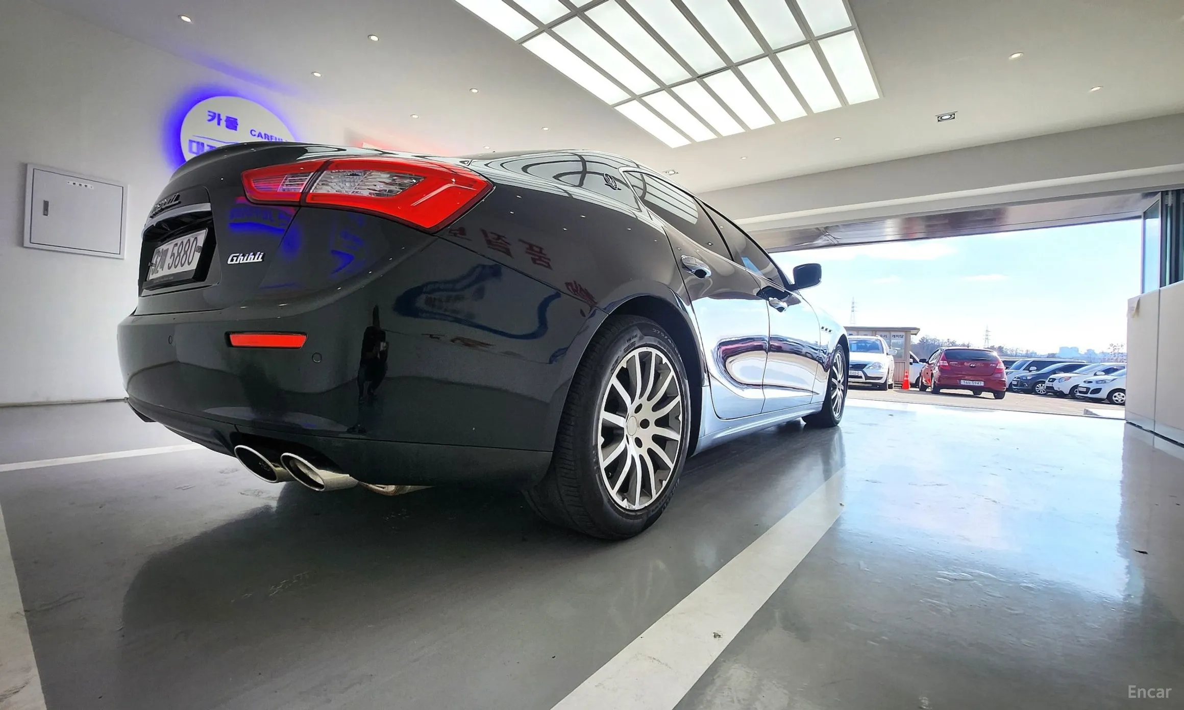 Maserati Ghibli превью 7