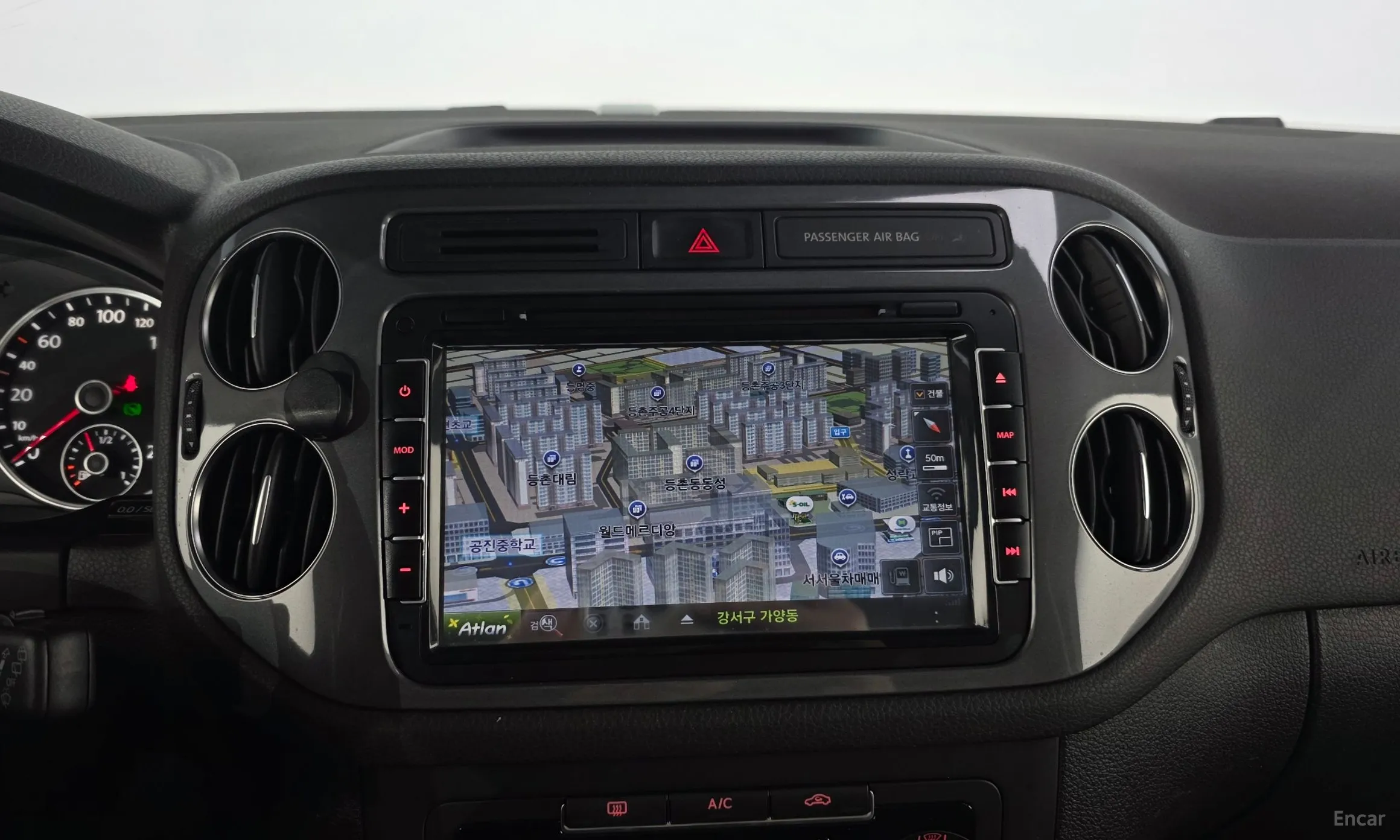 Volkswagen New Tiguan превью 15