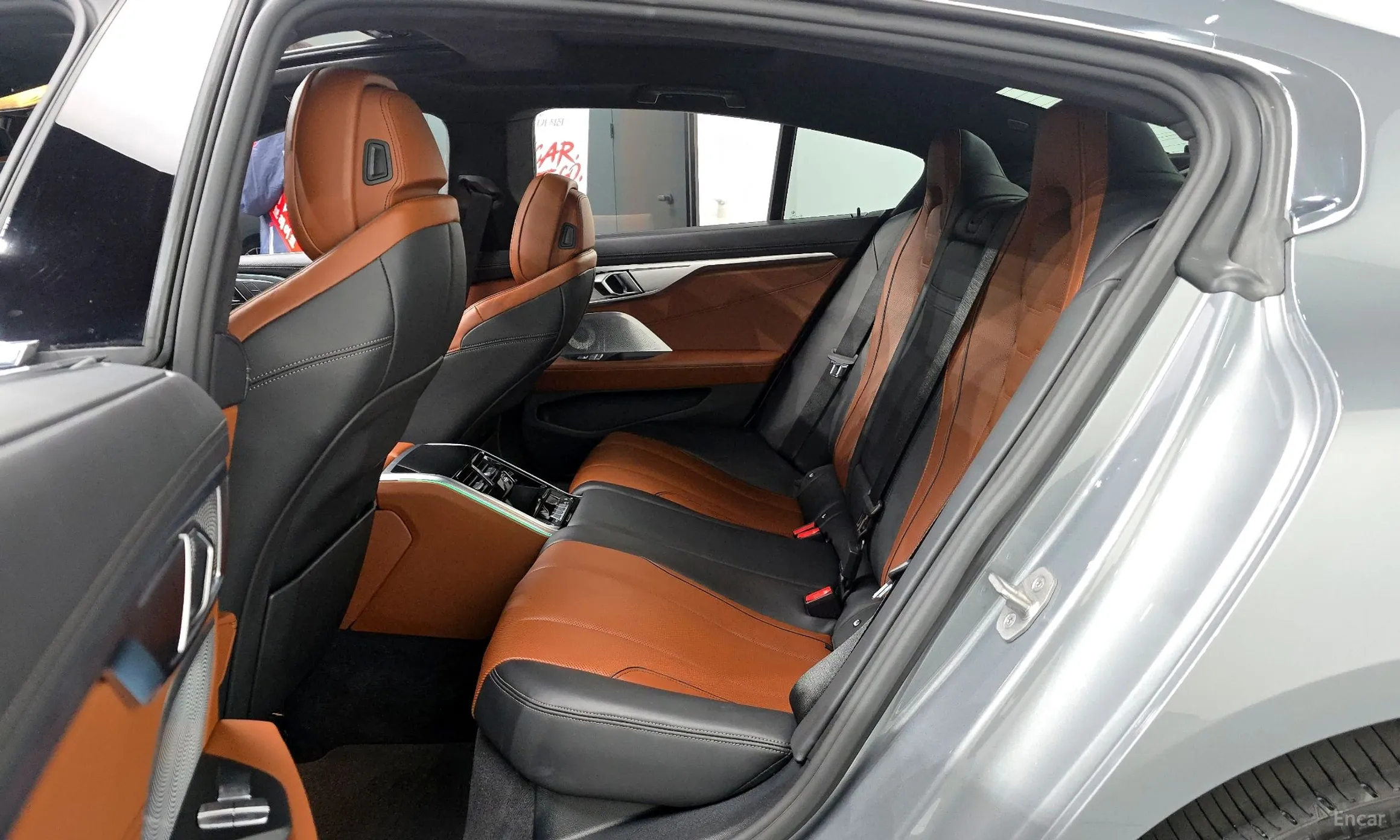 BMW 8-series (G15) превью 12