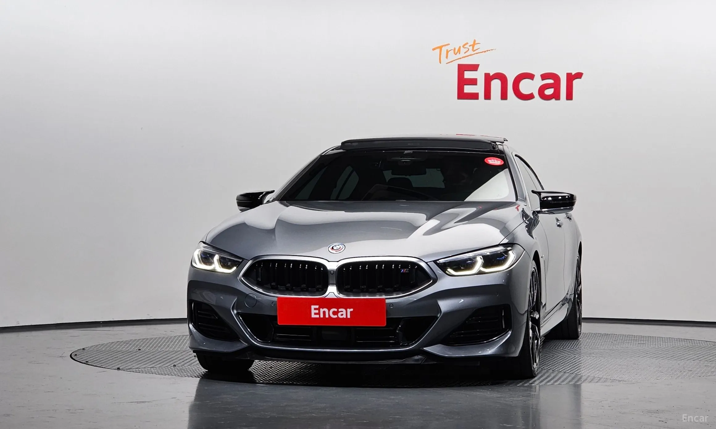 BMW 8-series (G15) превью 3