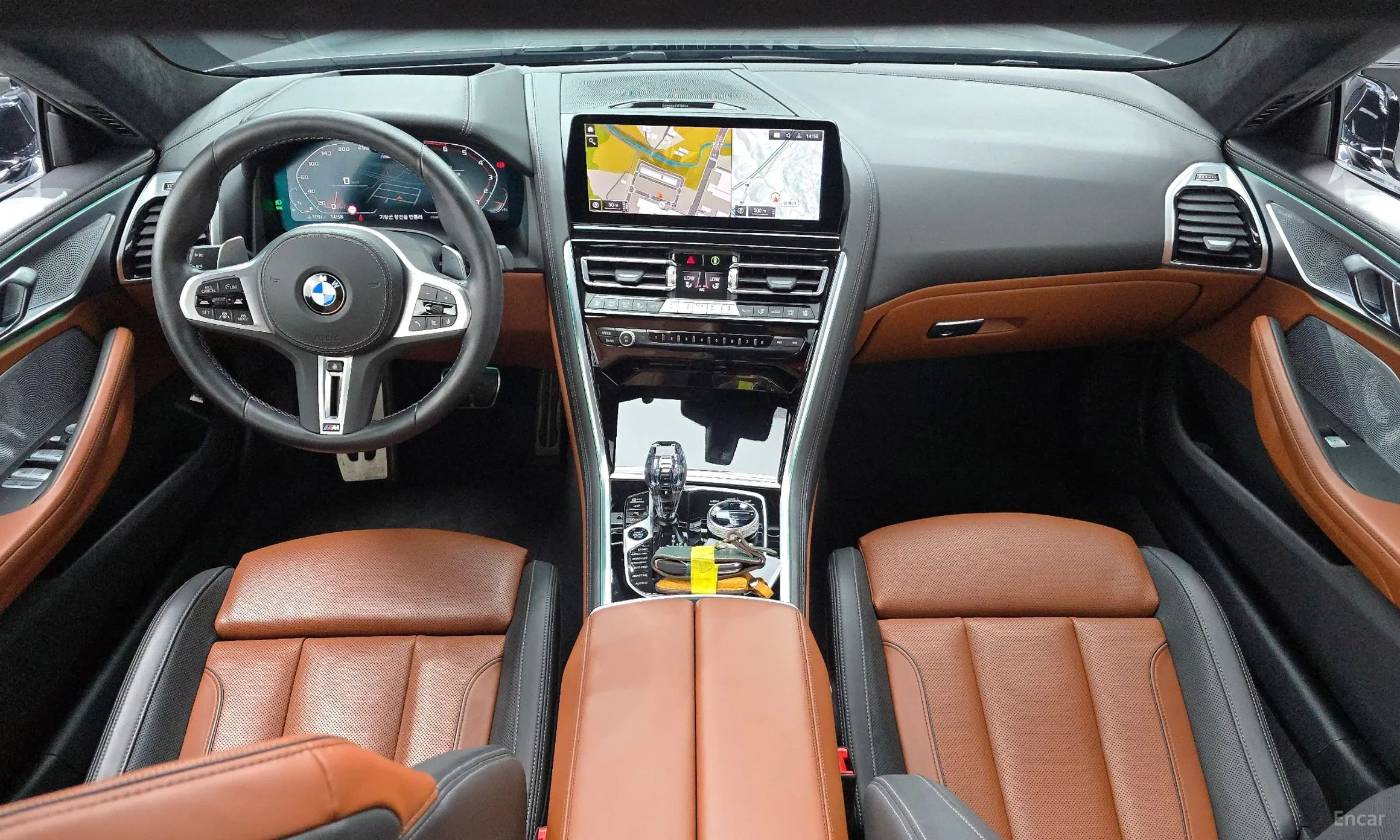 BMW 8-series (G15) превью 7