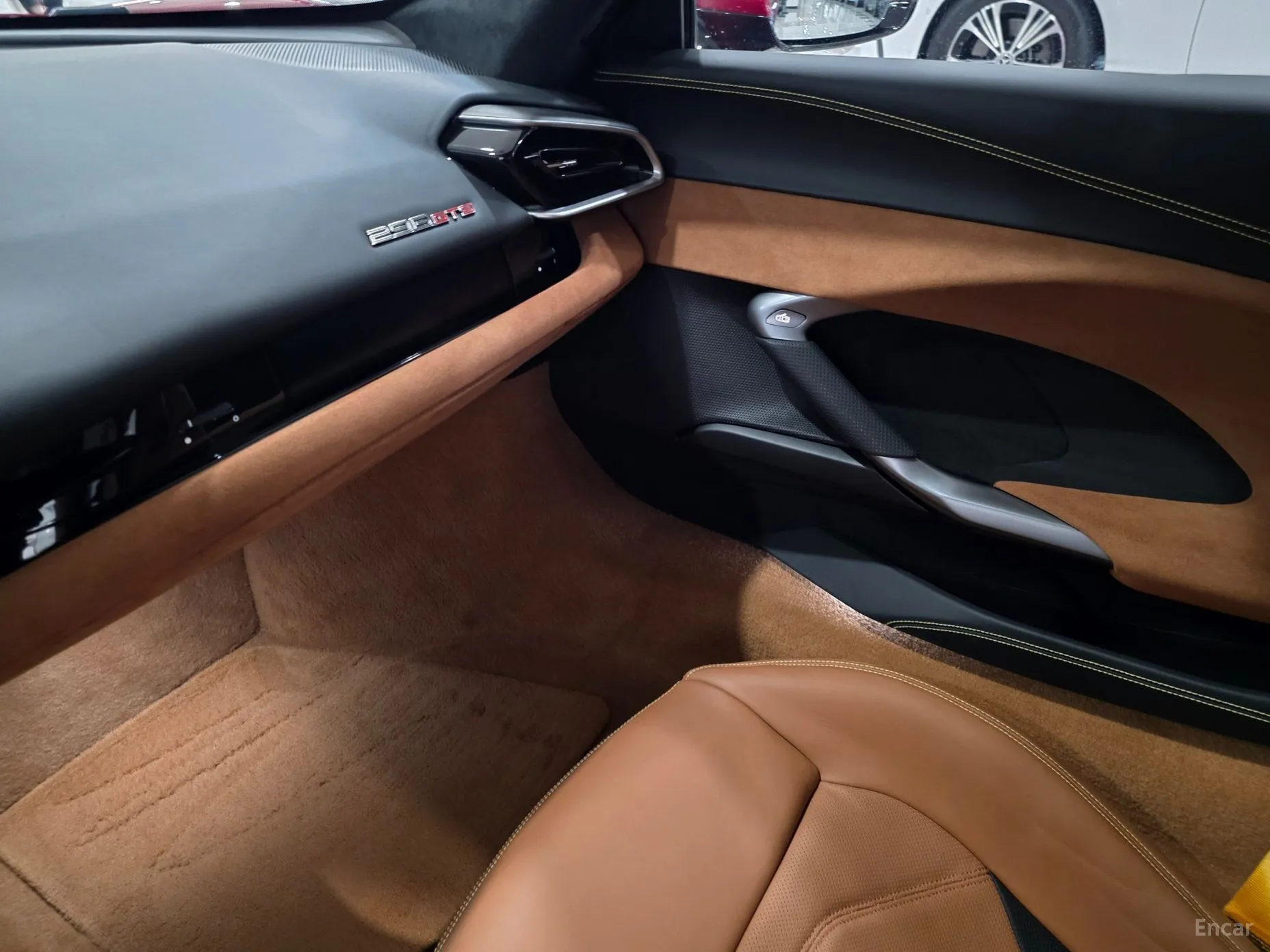Ferrari 296 GTS превью 10