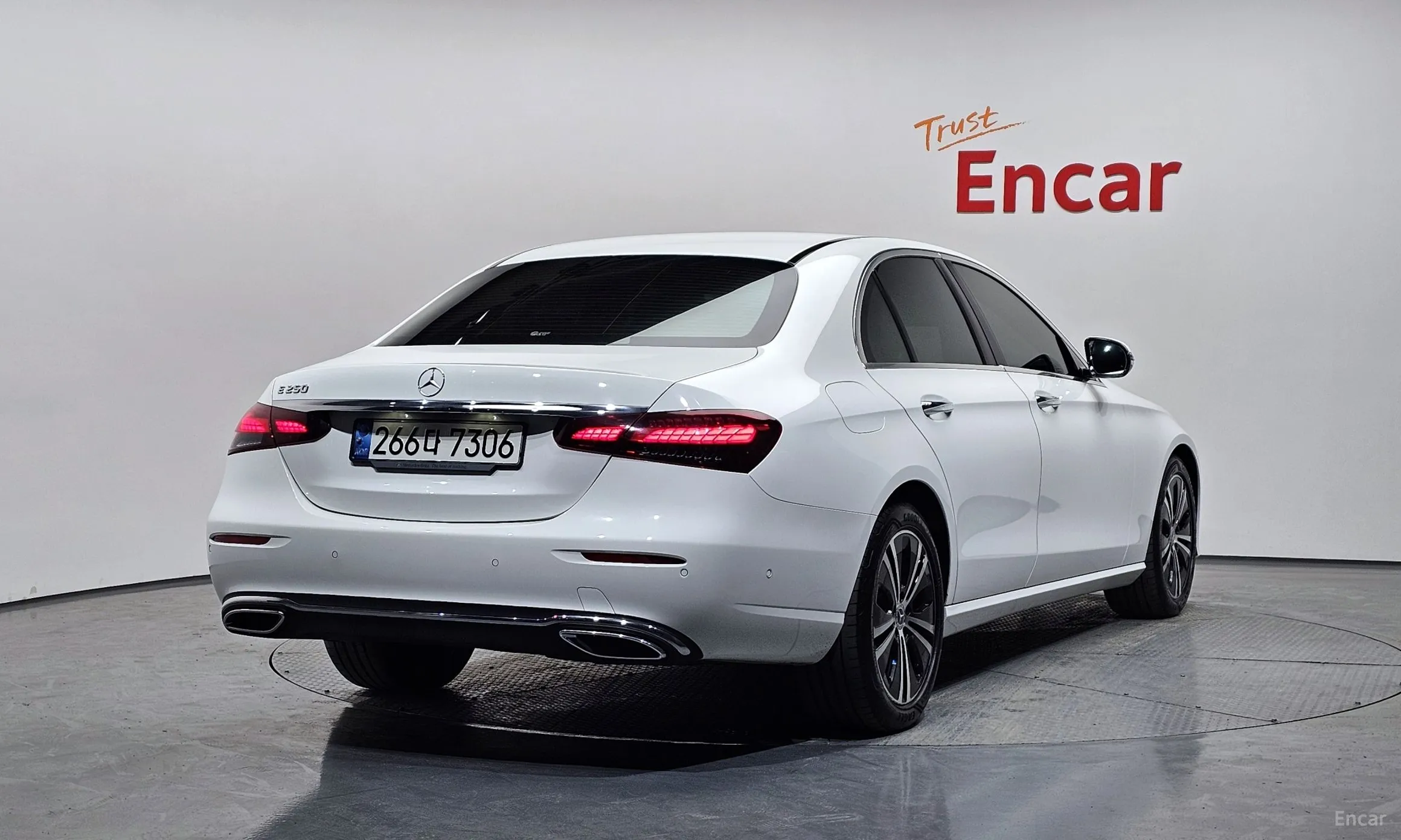Mercedes Benz E-Class W213