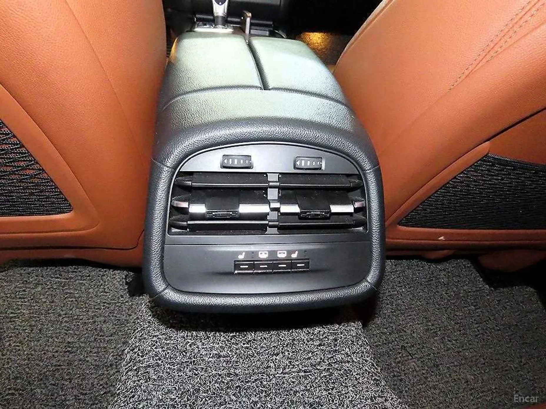Maserati Ghibli превью 16