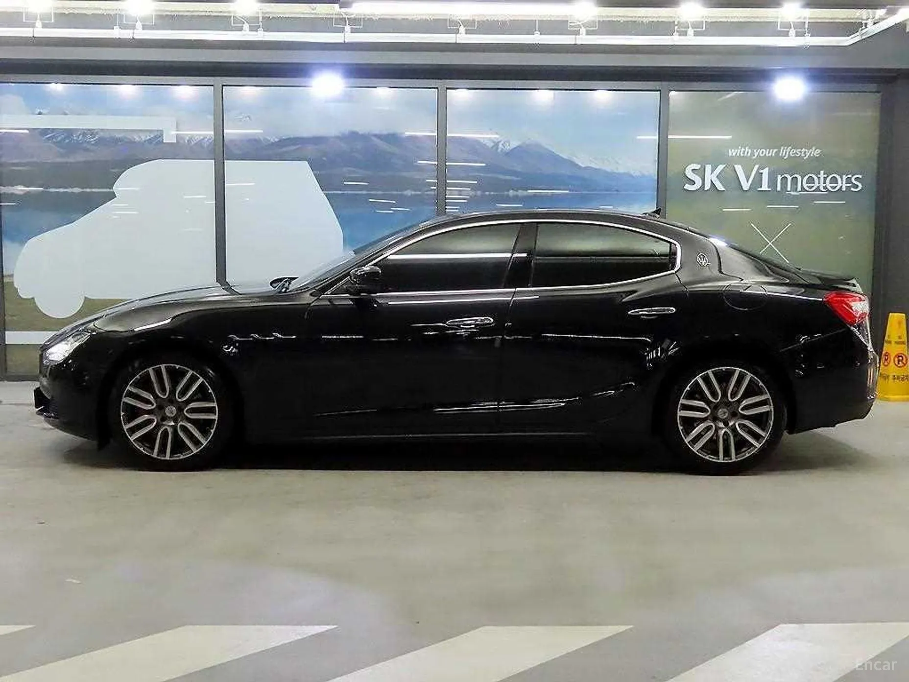 Maserati Ghibli превью 3