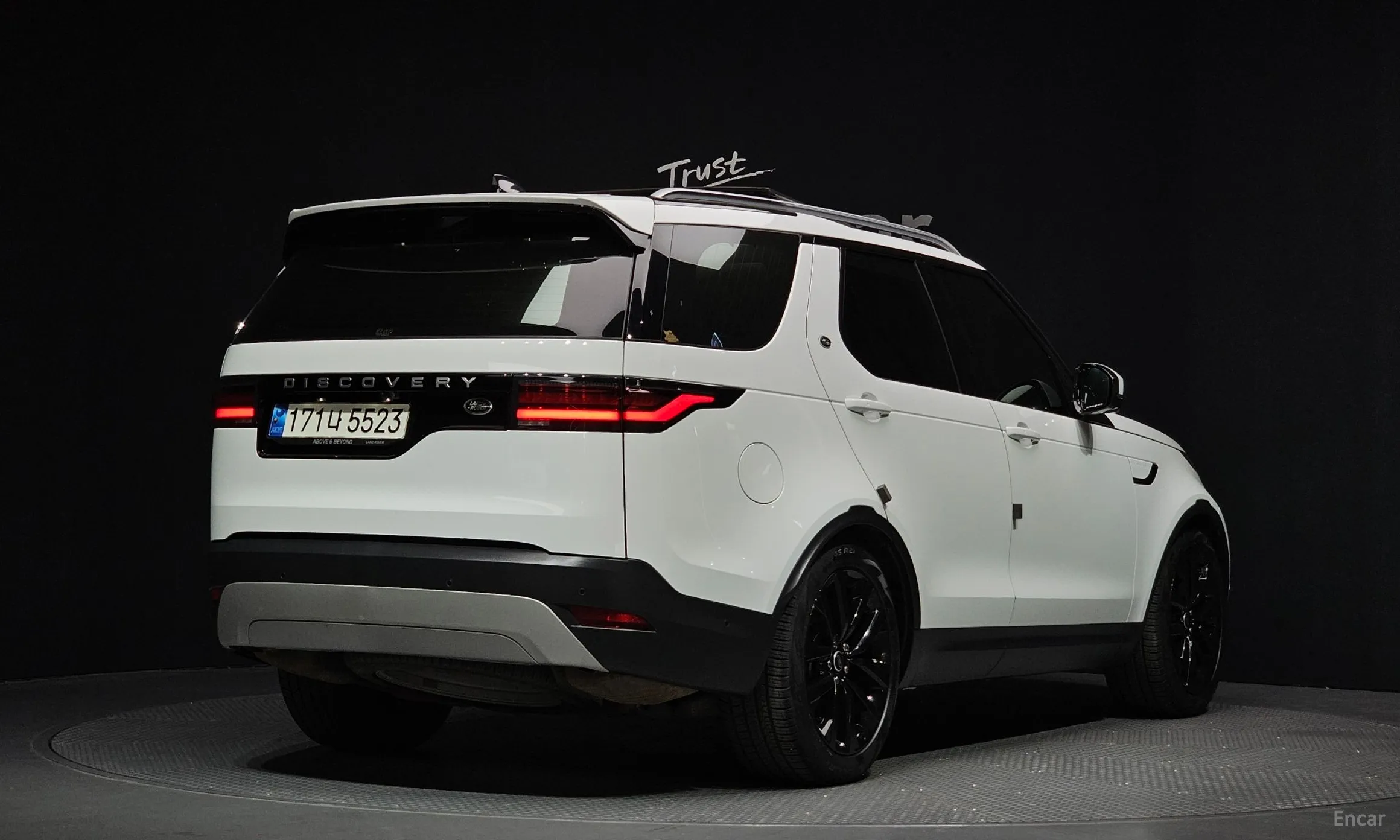 Land Rover Discovery 5 превью 2