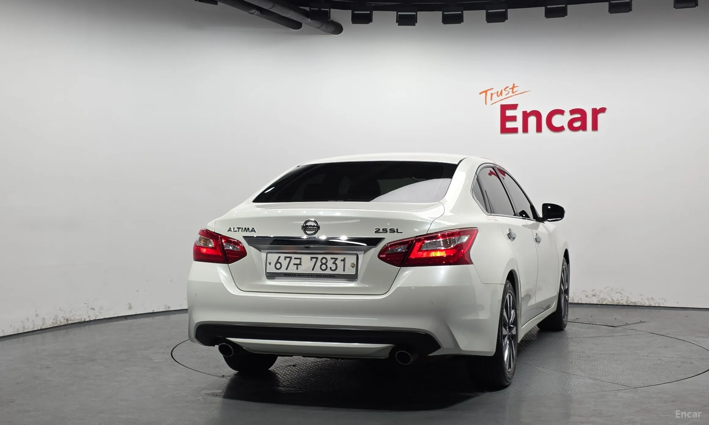Nissan Altima превью 4
