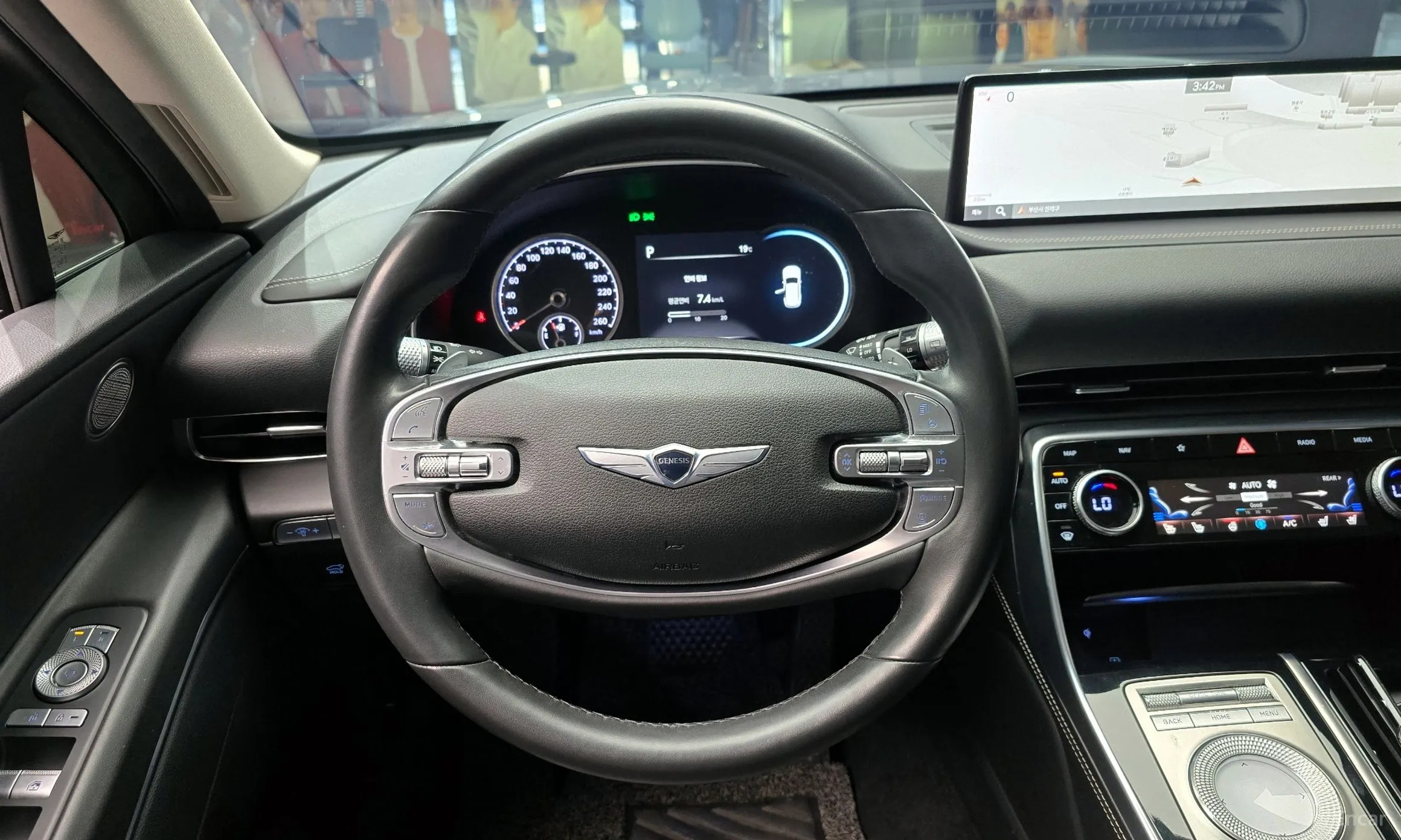 Genesis GV80 превью 13