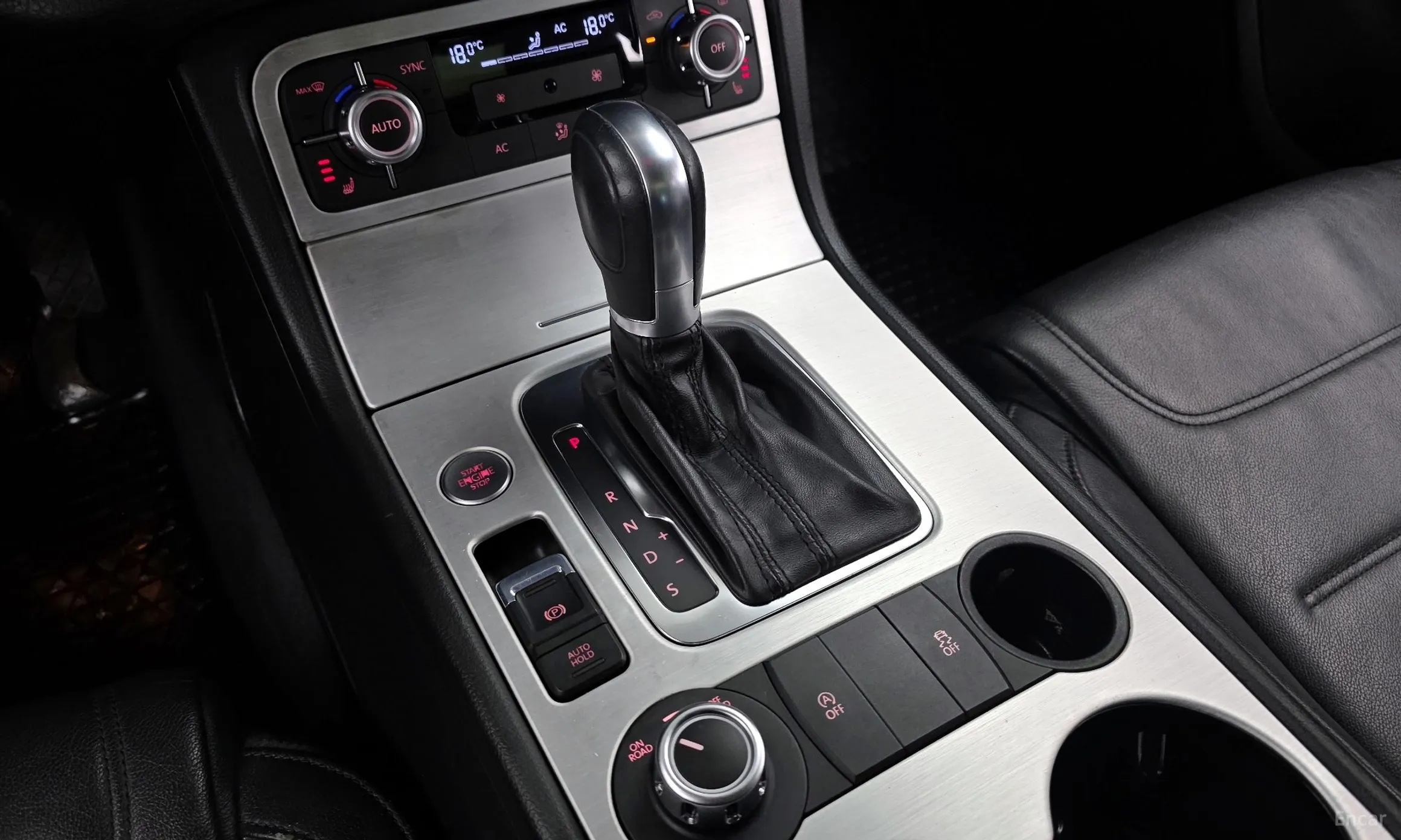 Volkswagen New Touareg превью 9
