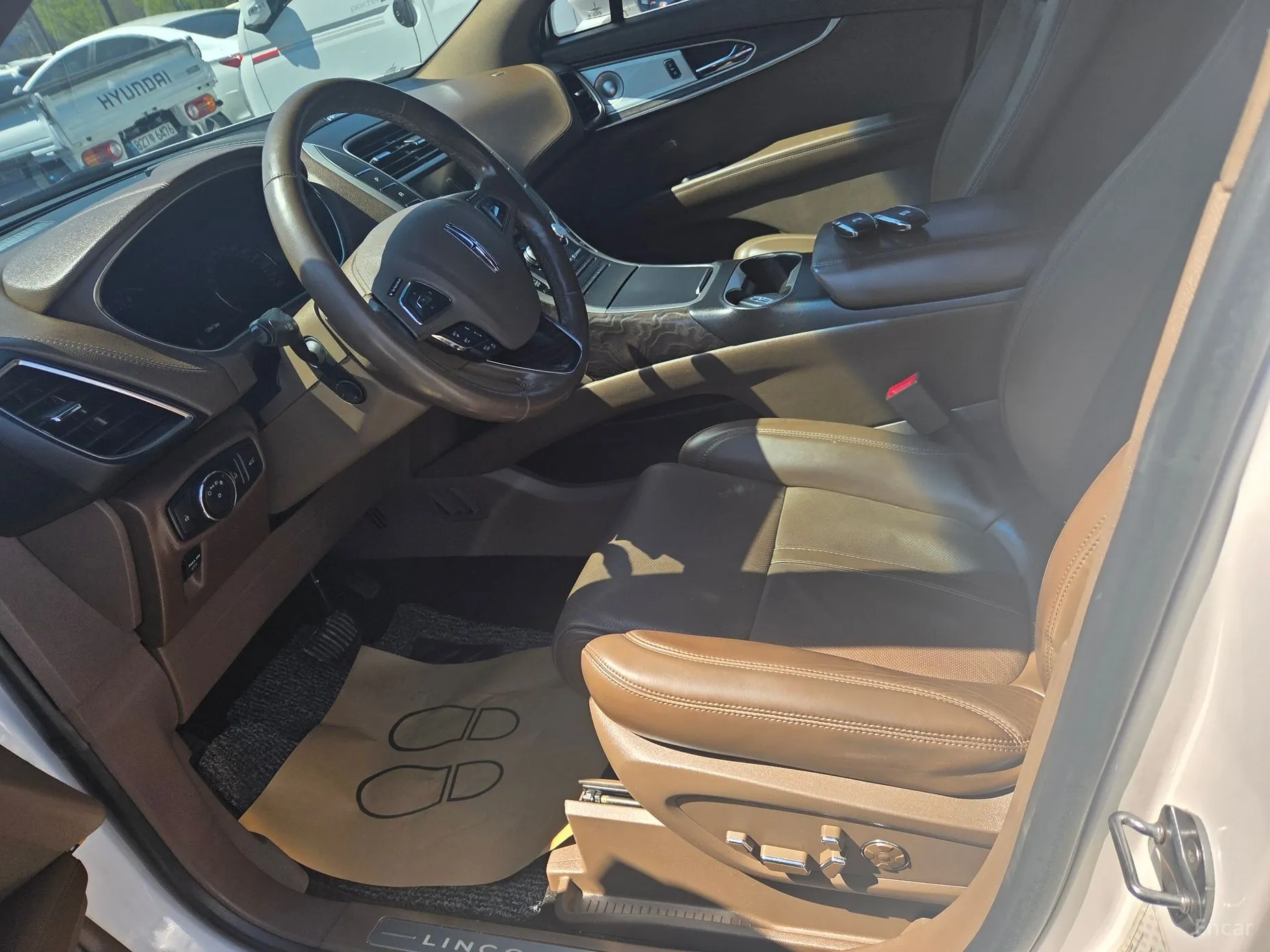 Lincoln MKX 2nd Generation превью 7