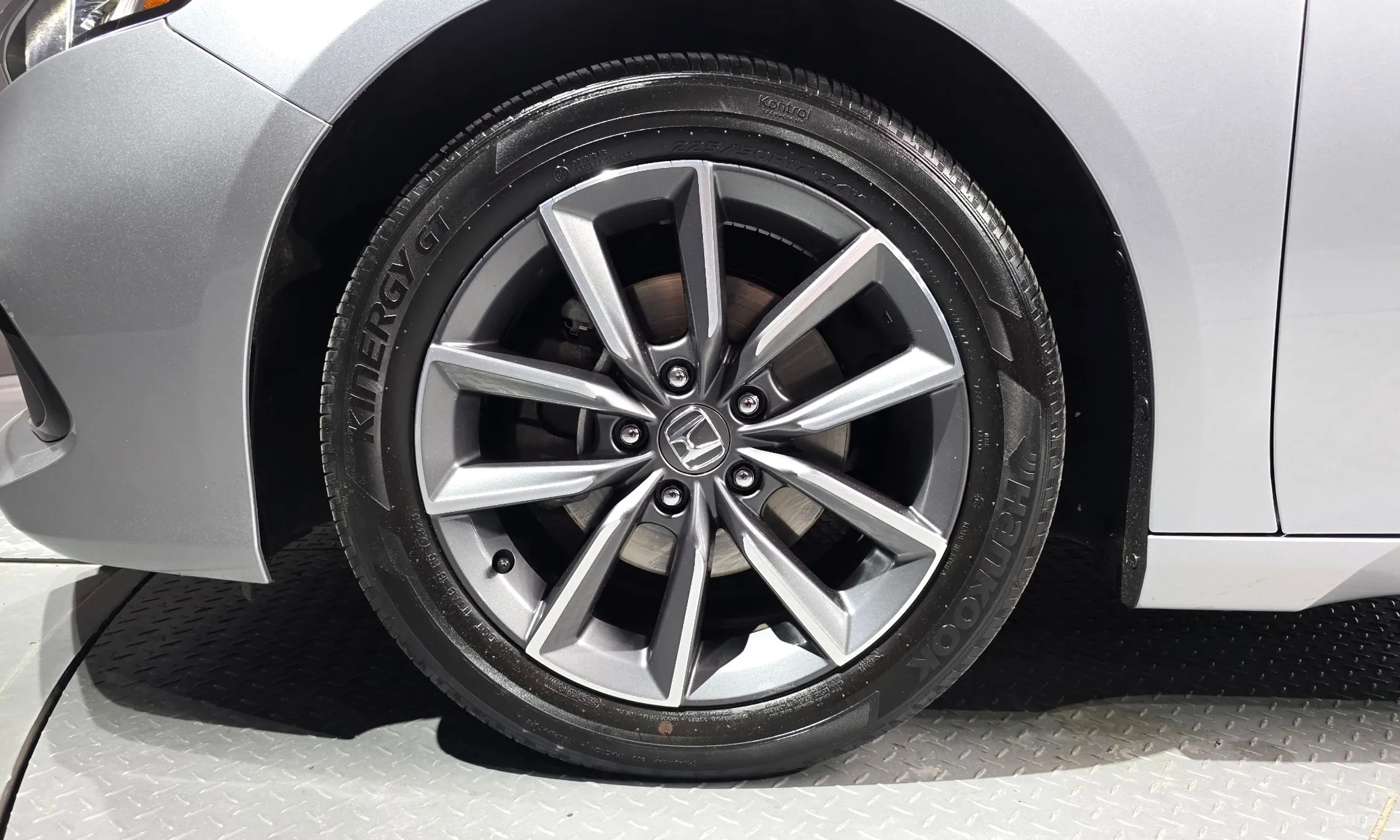 Honda Accord 10th Generation превью 5