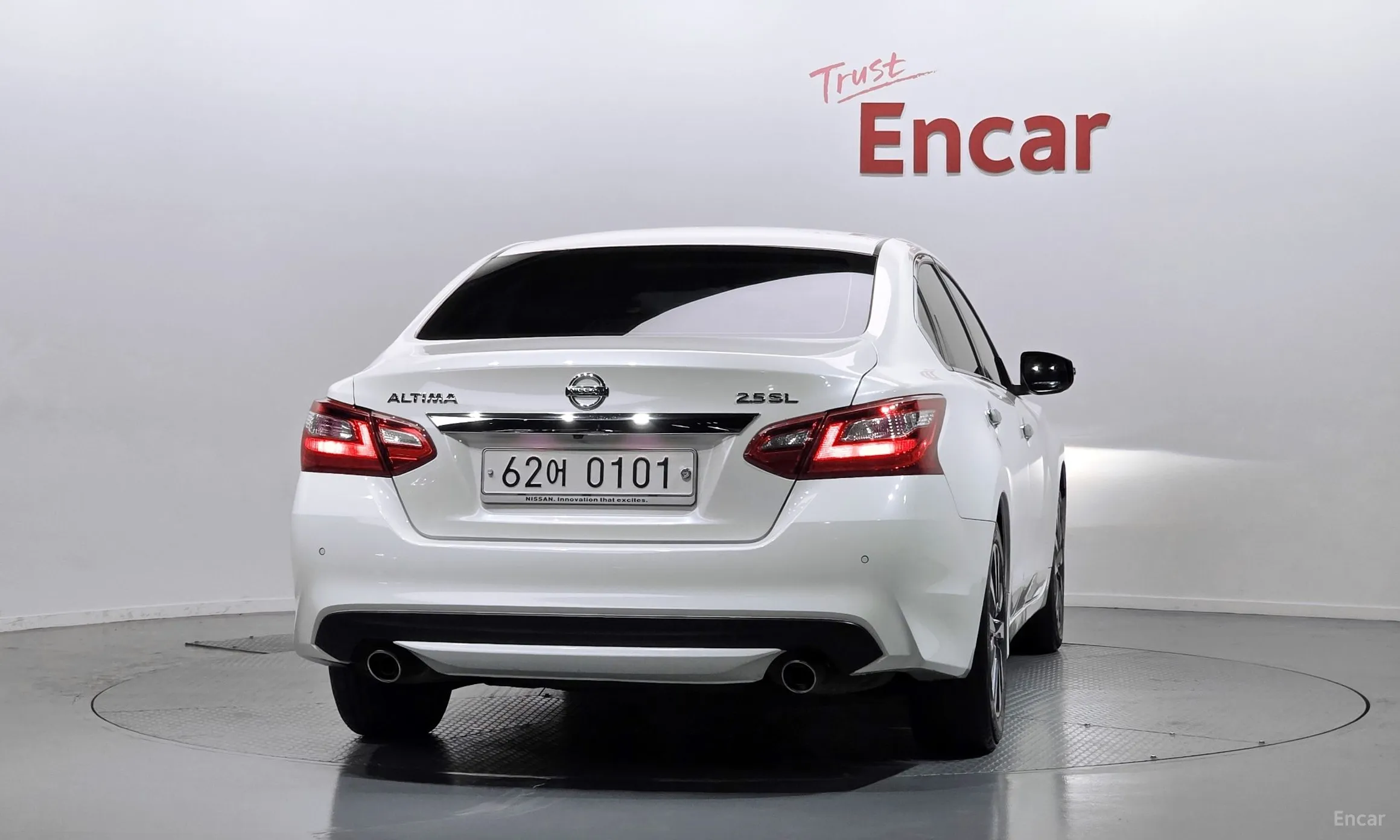 Nissan Altima превью 4