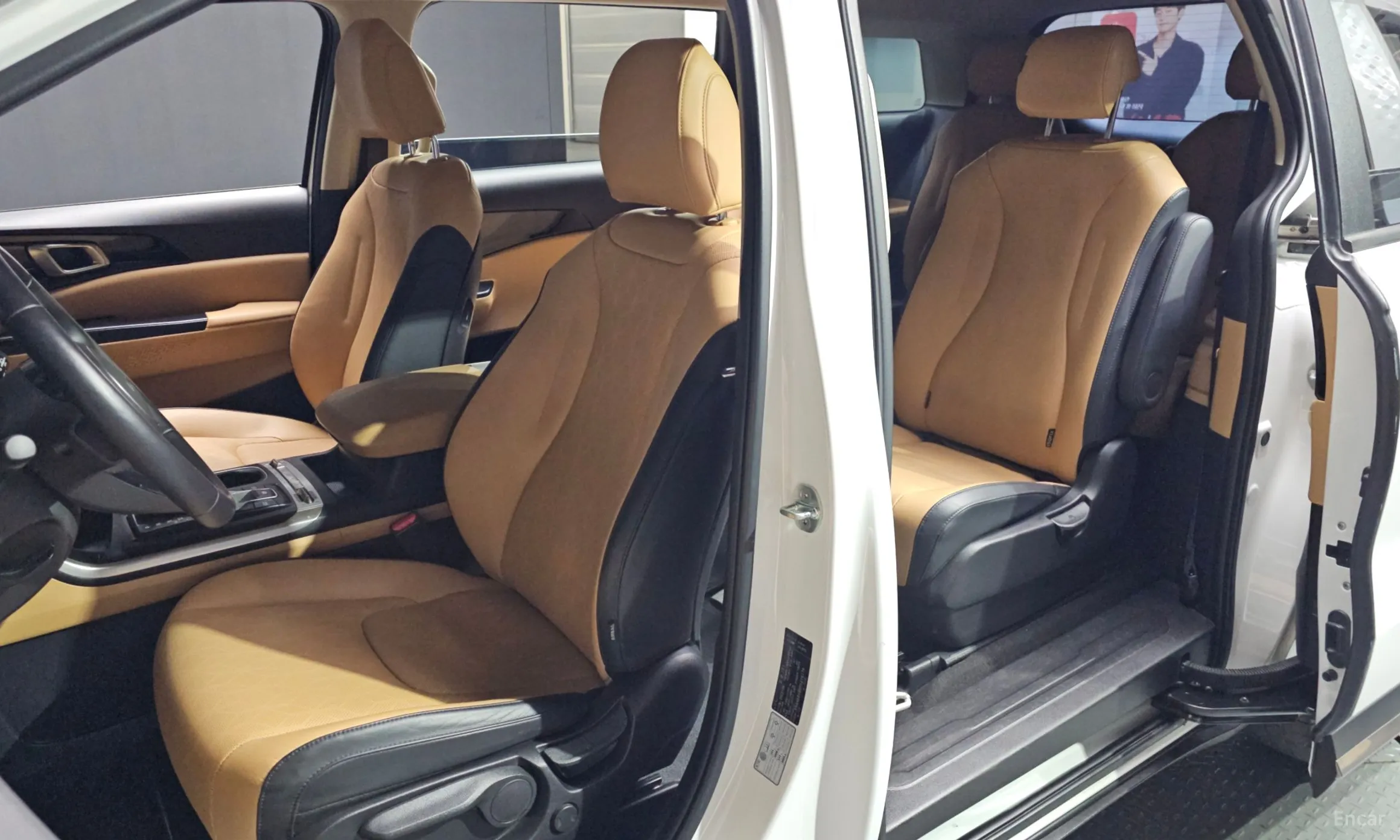 Kia Carnival Gen 4 превью 11