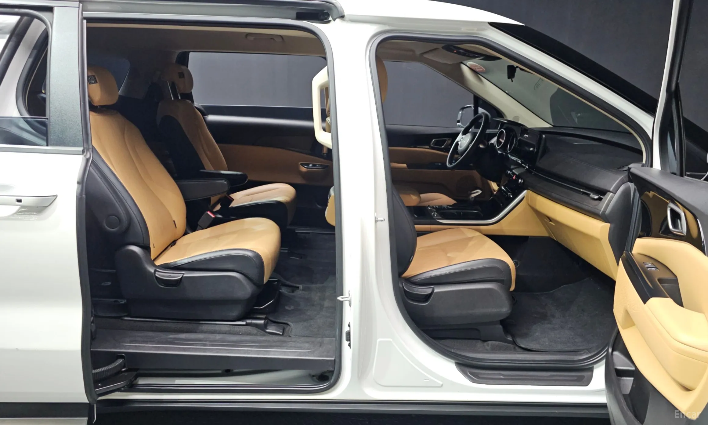 Kia Carnival Gen 4 превью 12