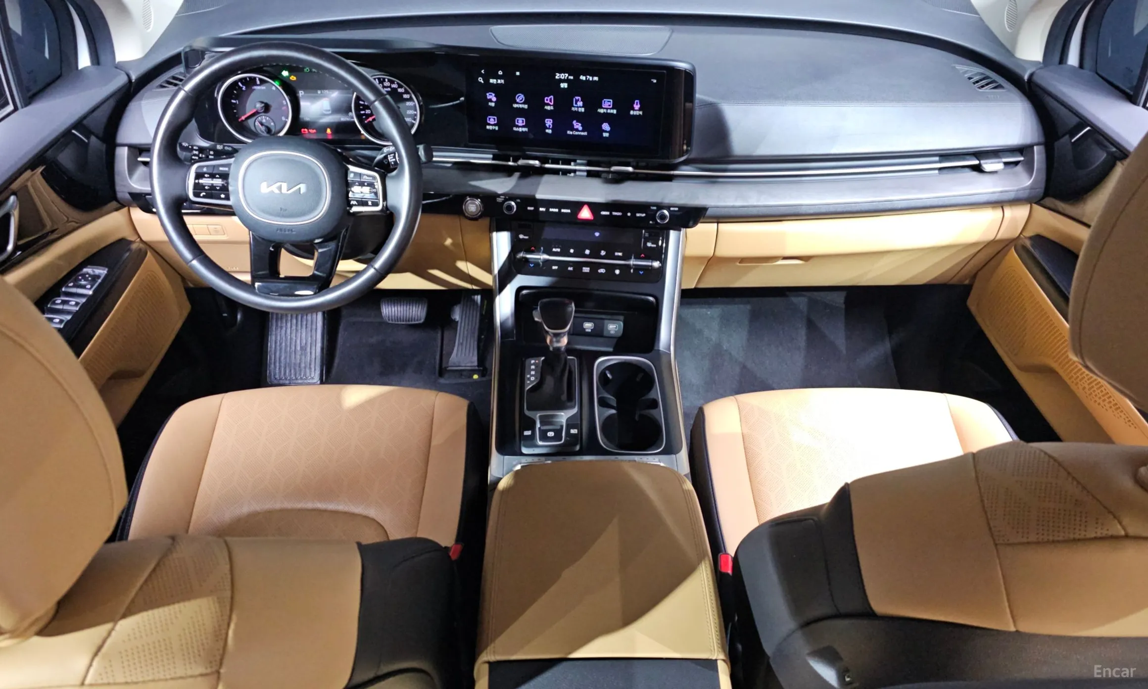 Kia Carnival Gen 4 превью 7