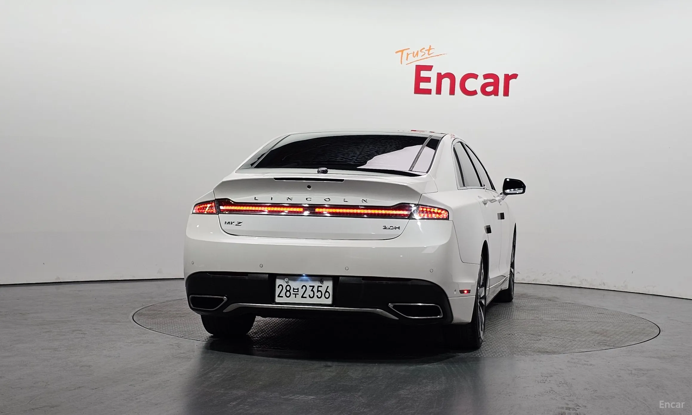 Lincoln New MKZ превью 4