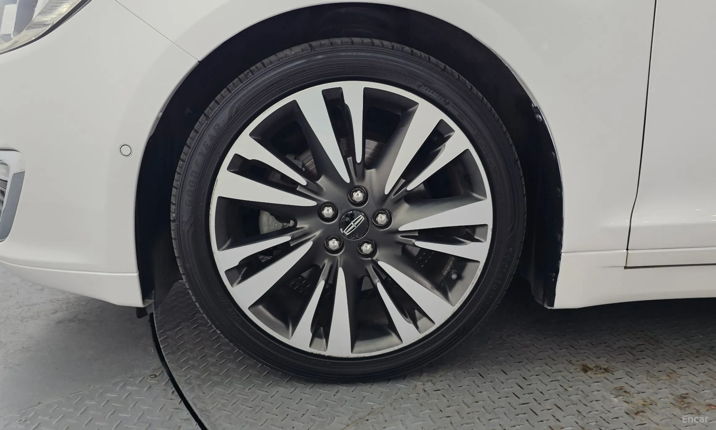 Lincoln New MKZ превью 5