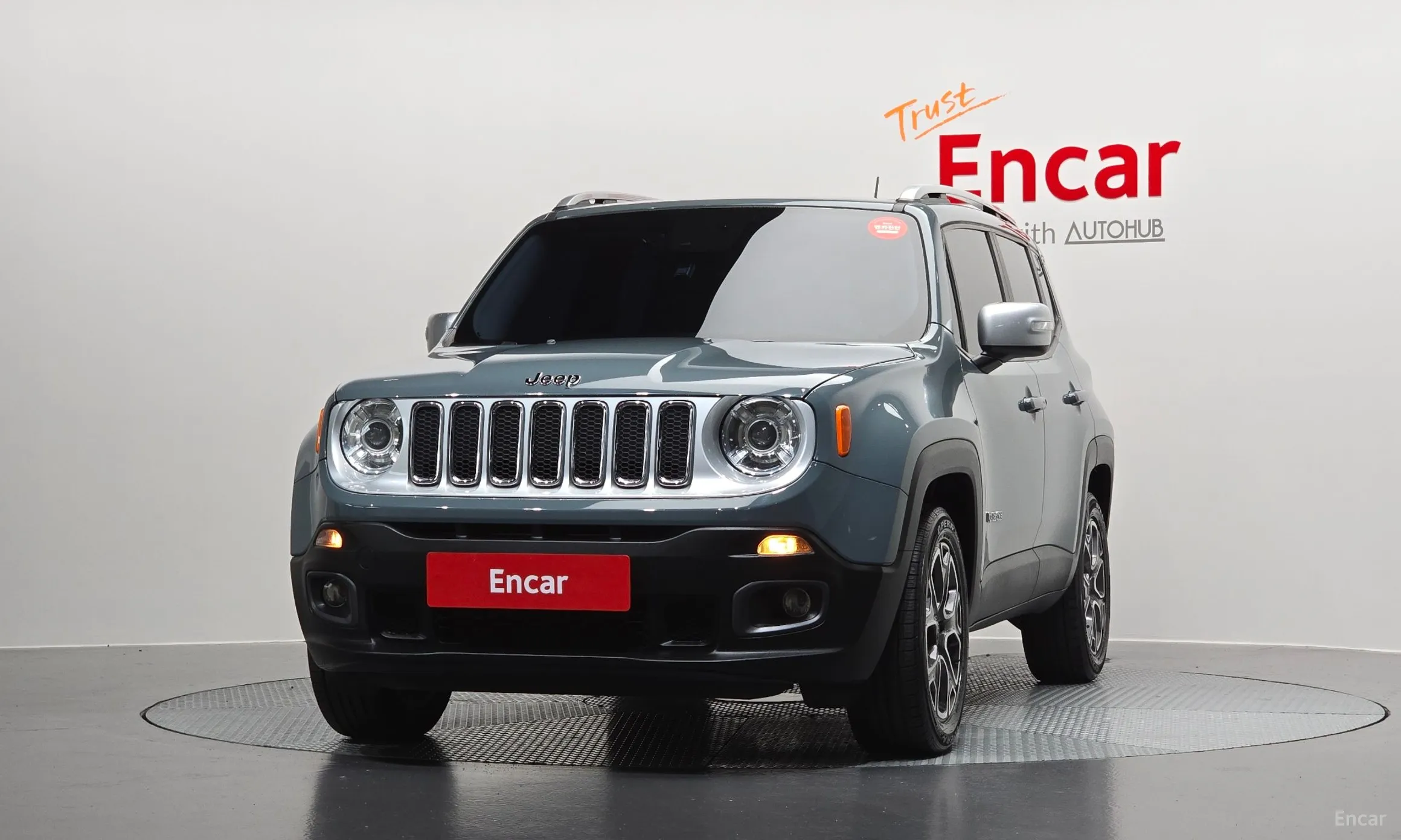 Jeep Renegade превью 3