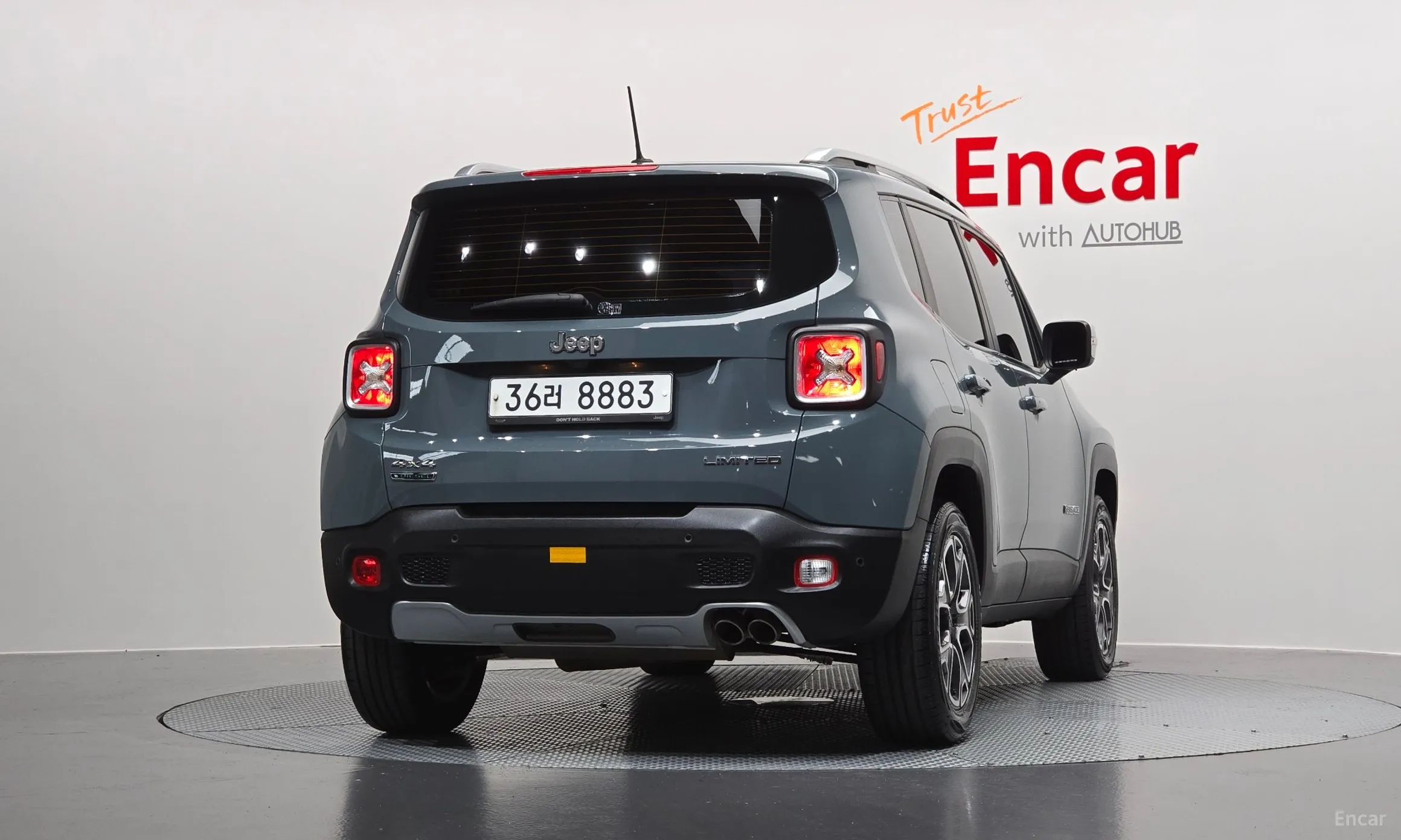 Jeep Renegade превью 4