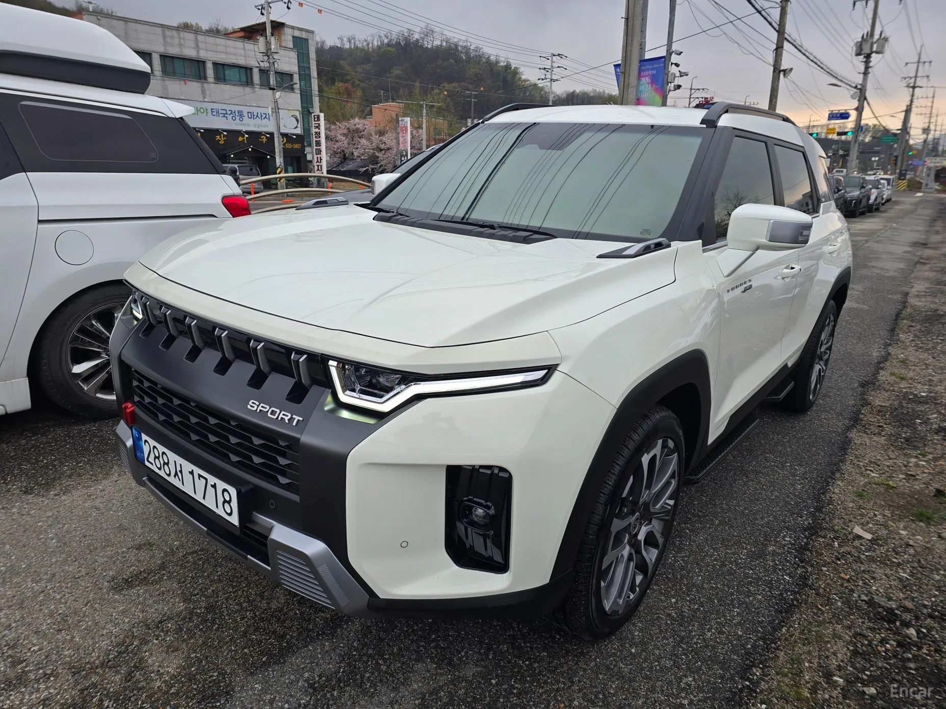 KG Mobility (SsangYong) Torres превью 3
